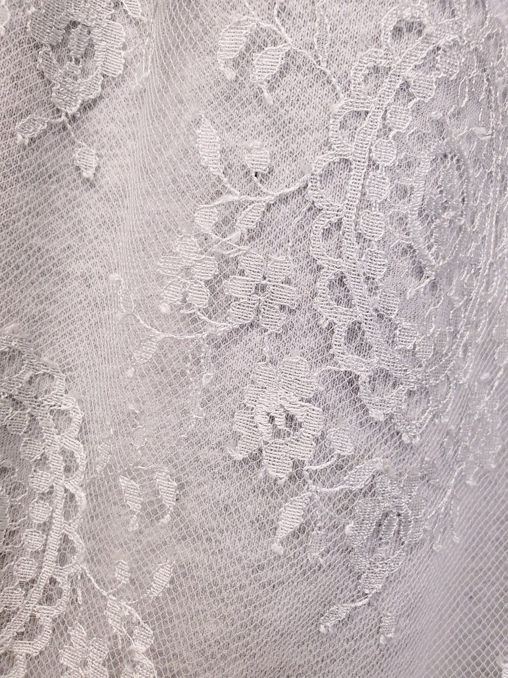 BURBERRY CHANTILLY LACE SHORTS - SIZE XL
