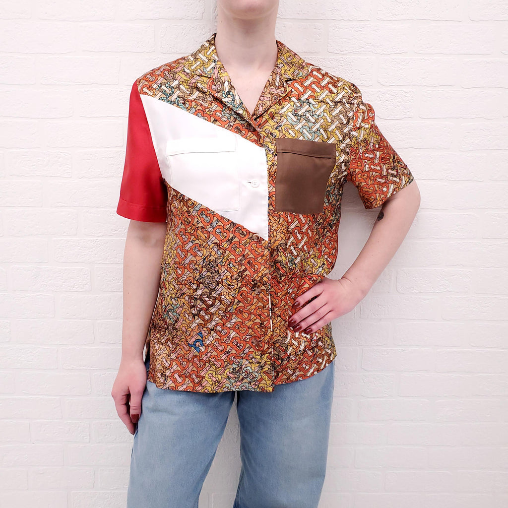 BURBERRY SILK LOGO BLOUSE - SIZE 2 (OVERSIZED)