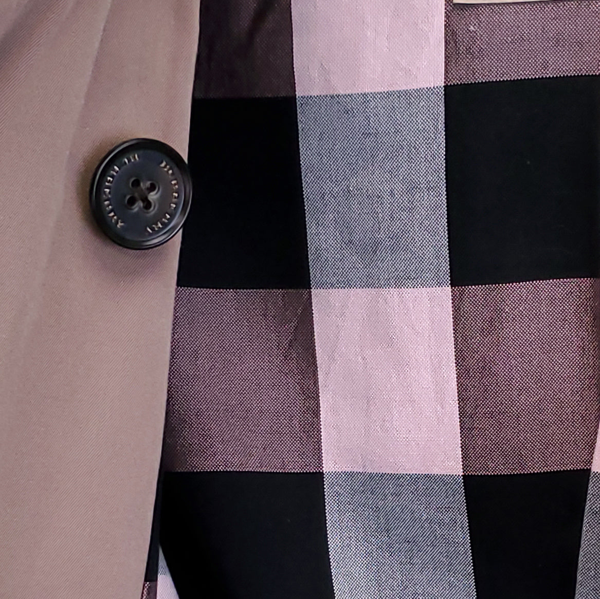 BURBERRY TRENCH JACKET WITH PINK CHECK DETAIL - SIZE US 2