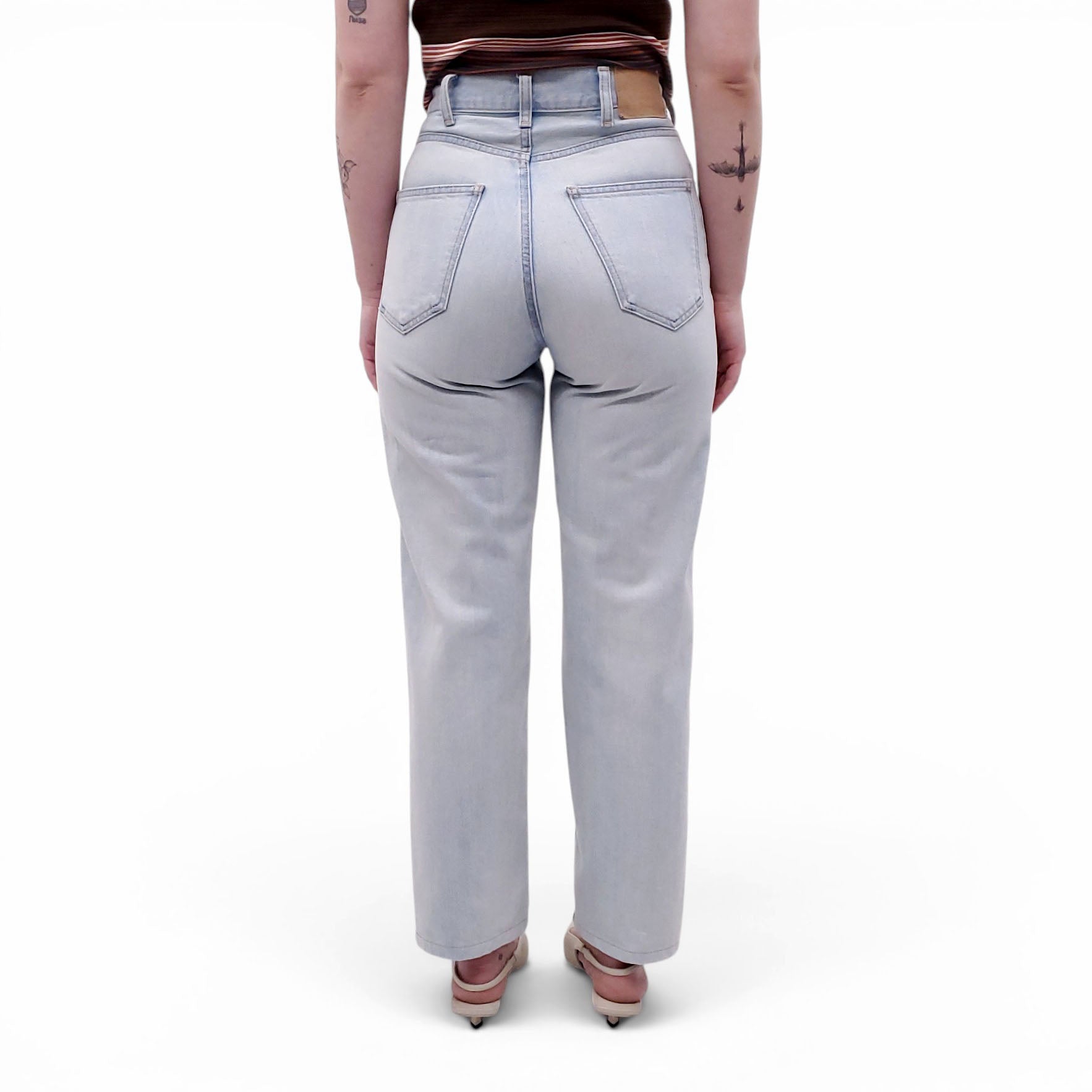 CELINE  MARGARET JEANS IN ANGLAIS RINSE WASH DENIM- SIZE 25