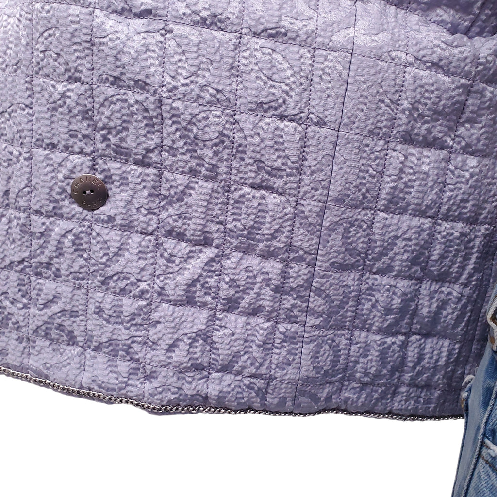 CHANEL 2021 LILAC TWEED BLAZER WITH CRYSTAL BUTTONS AND LOGO LAPEL - SIZE 36