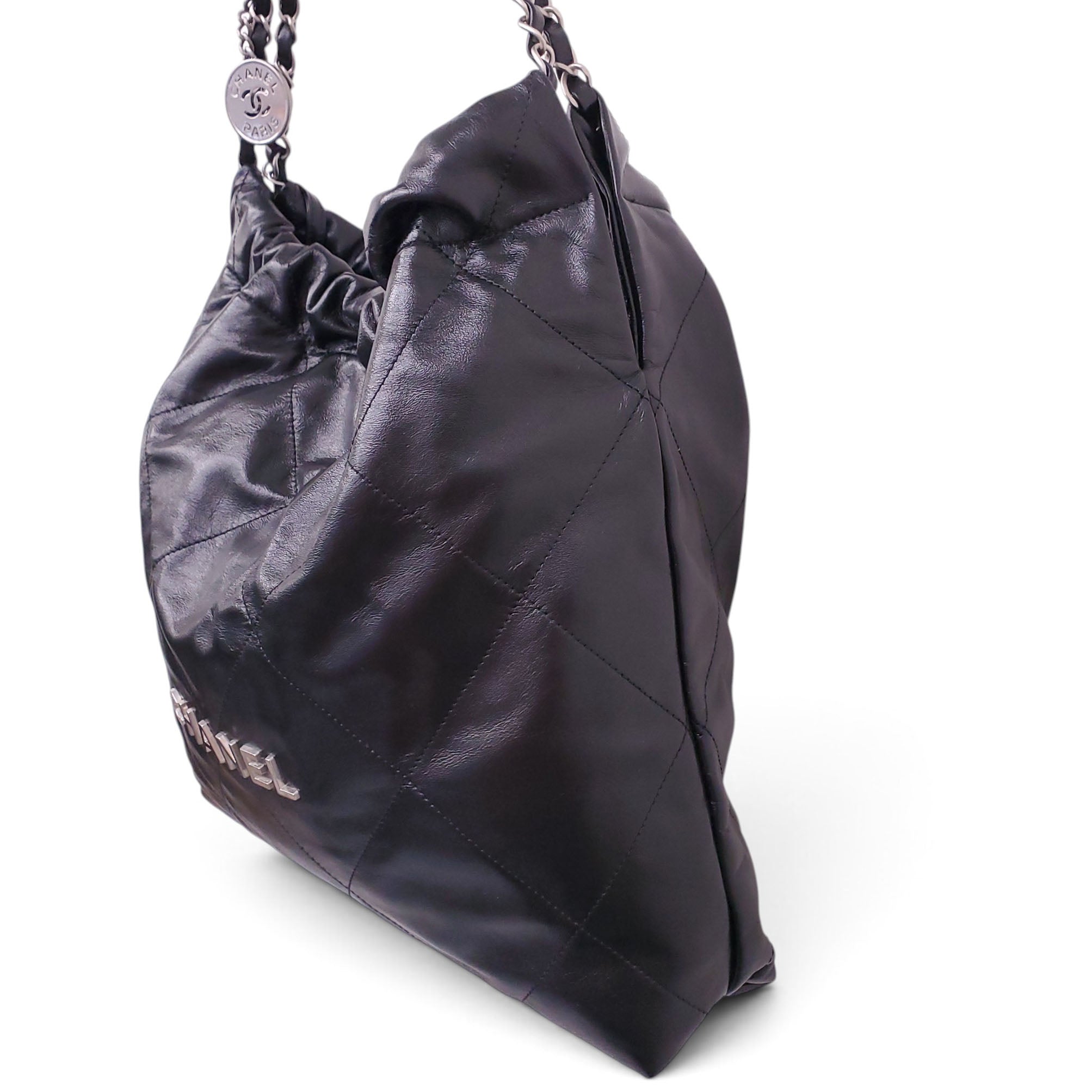 CHANEL 22 MEDIUM BLACK SHOULDER BAG