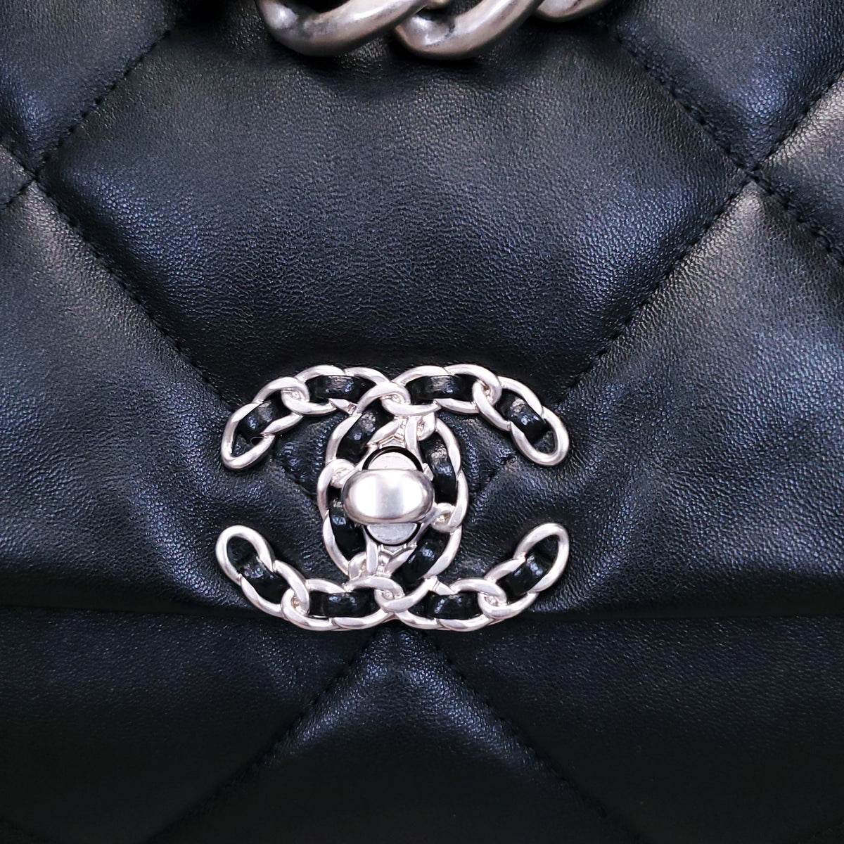 CHANEL BLACK 19 MAXI FLAP BAG