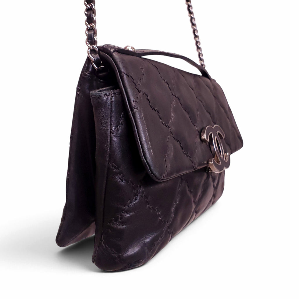 CHANEL BLACK DOUBLE STITCH HAMPTONS CC FLAP CROSSBODY BAG