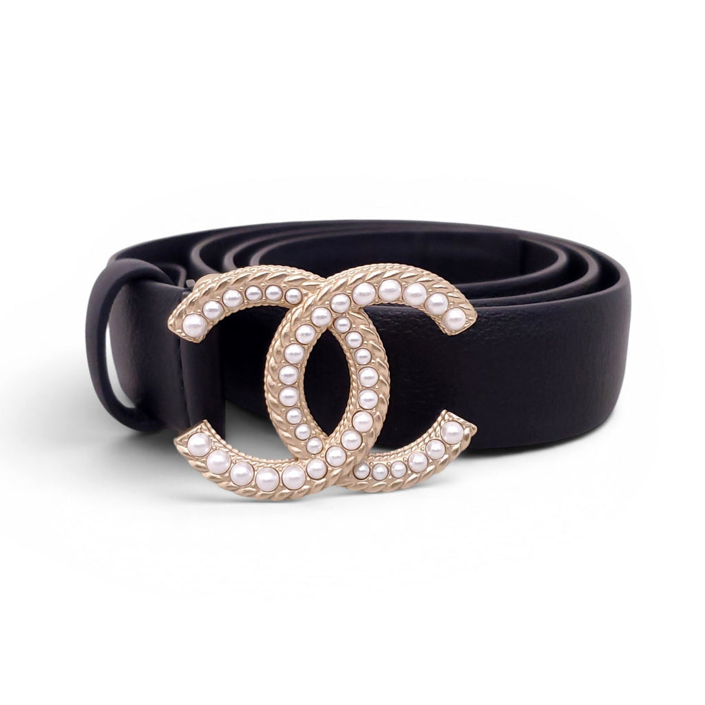 CHANEL BLACK LEATHER BELT WITH PEARL CC LOGO BUCKLE - SIZE 80
