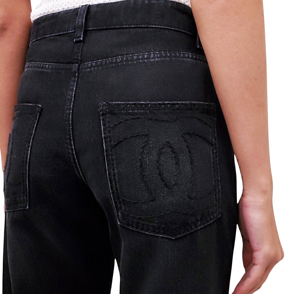 CHANEL BLACK LOGO DENIM JEANS WITH CRYSTAL BUTTON - SIZE 36