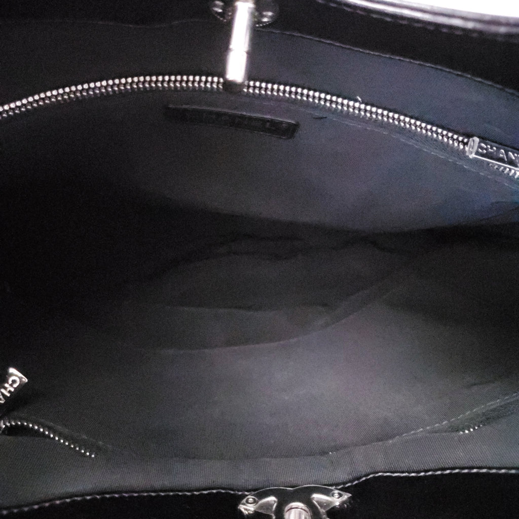 CHANEL BLACK PATENT MULTI-COLOUR CHEVRON 31 SHOPPING BAG