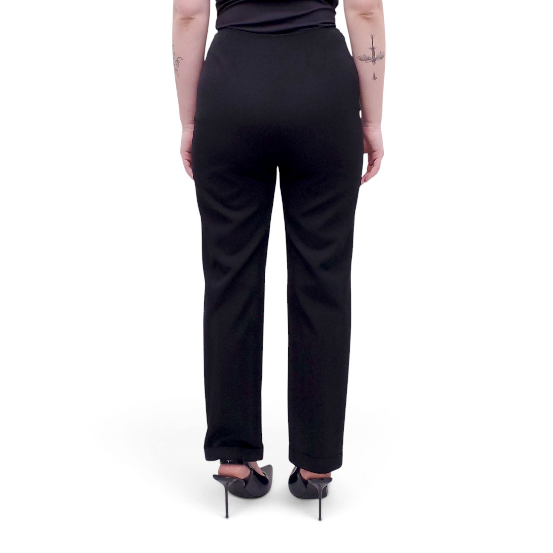 CHANEL BLACK SUIT WITH CC LOGO BUTTONS - SIZE 38