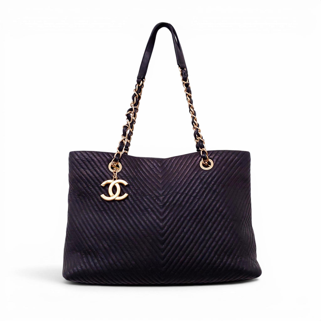 CHANEL BLACK SURPIQUE CHEVRON TOTE