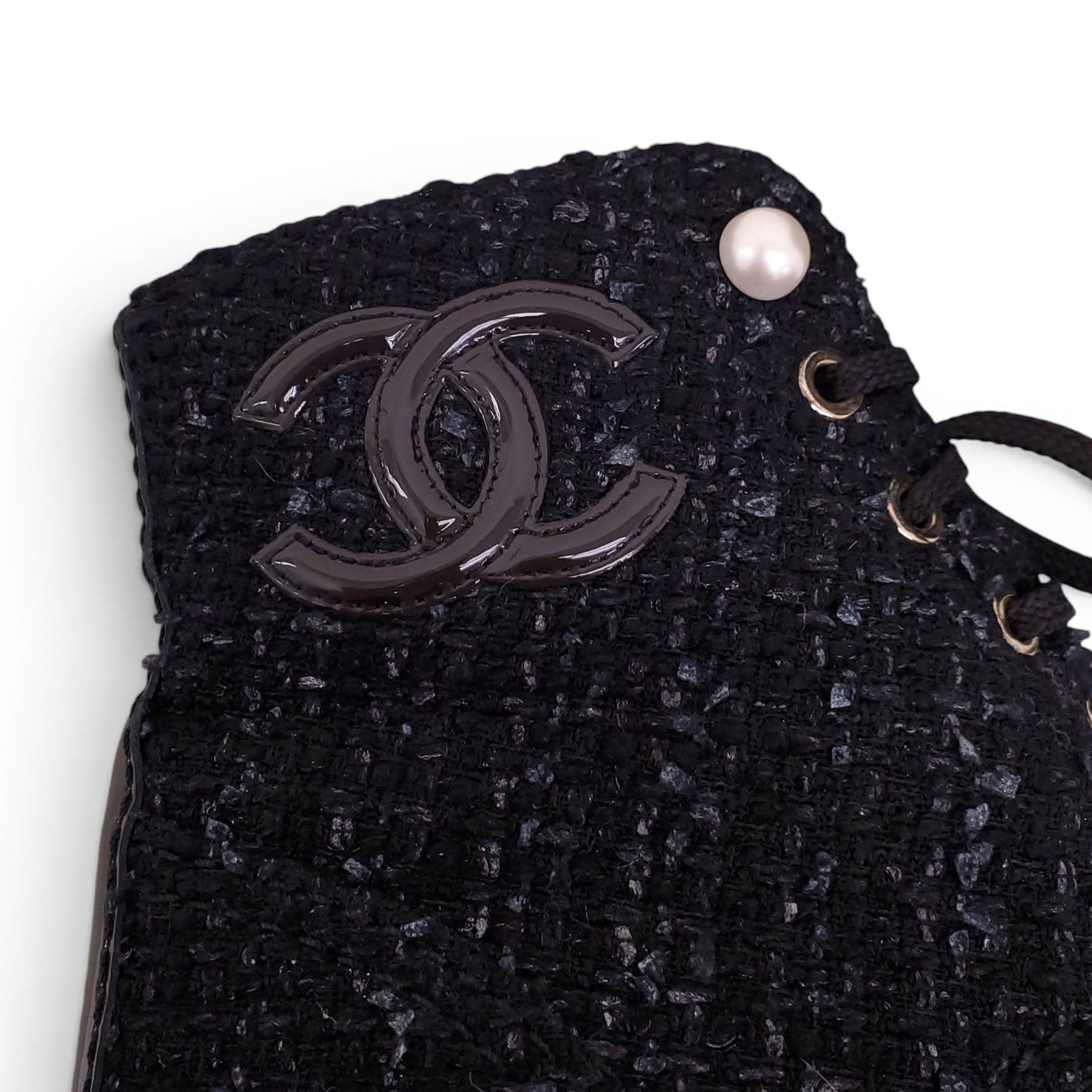 CHANEL BLACK TWEED MOTO BOOTS WITH CC LOGO AND PEARL - SIZE 37
