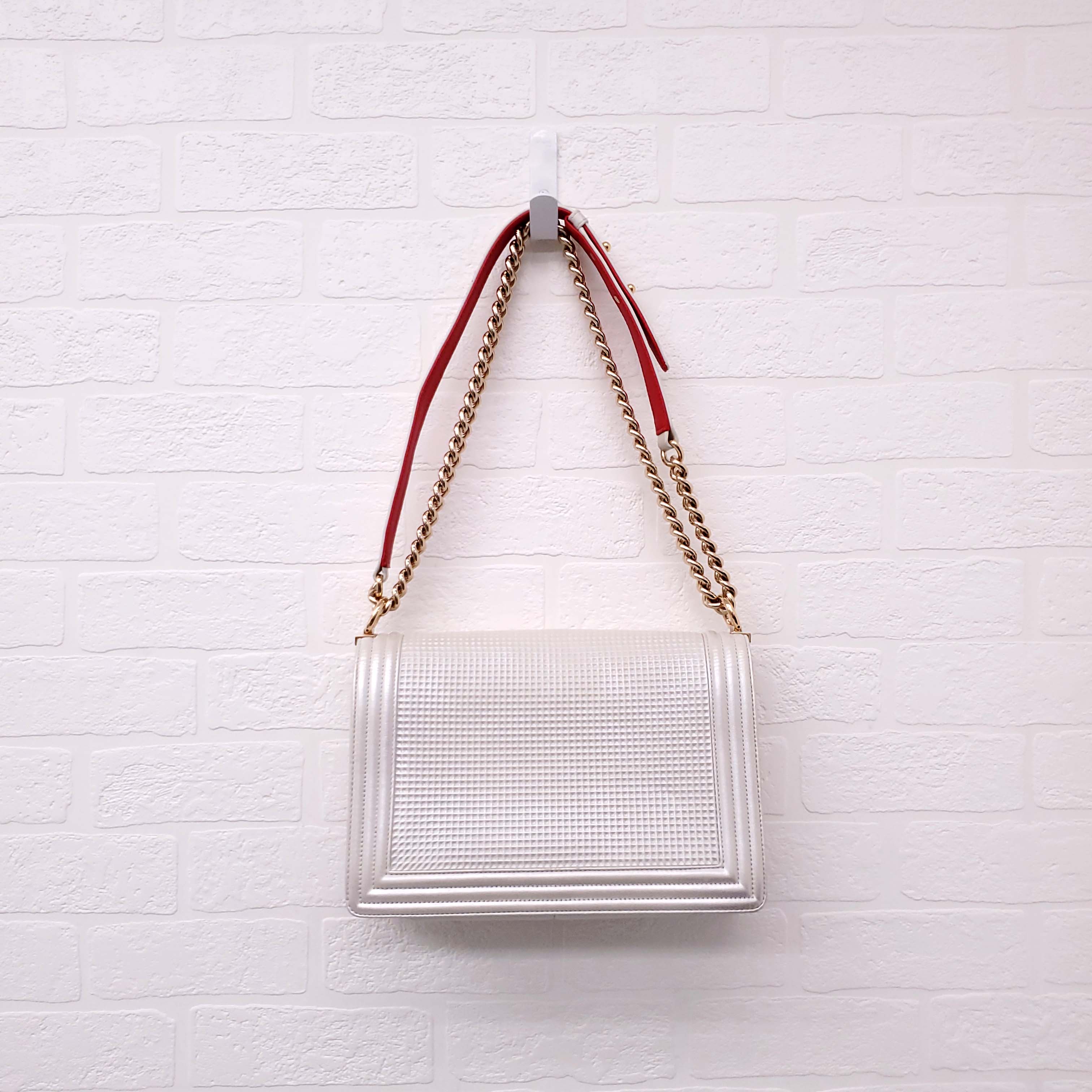 CHANEL CREAM AND RED CUBE BOY JUMBO FLAP BAG