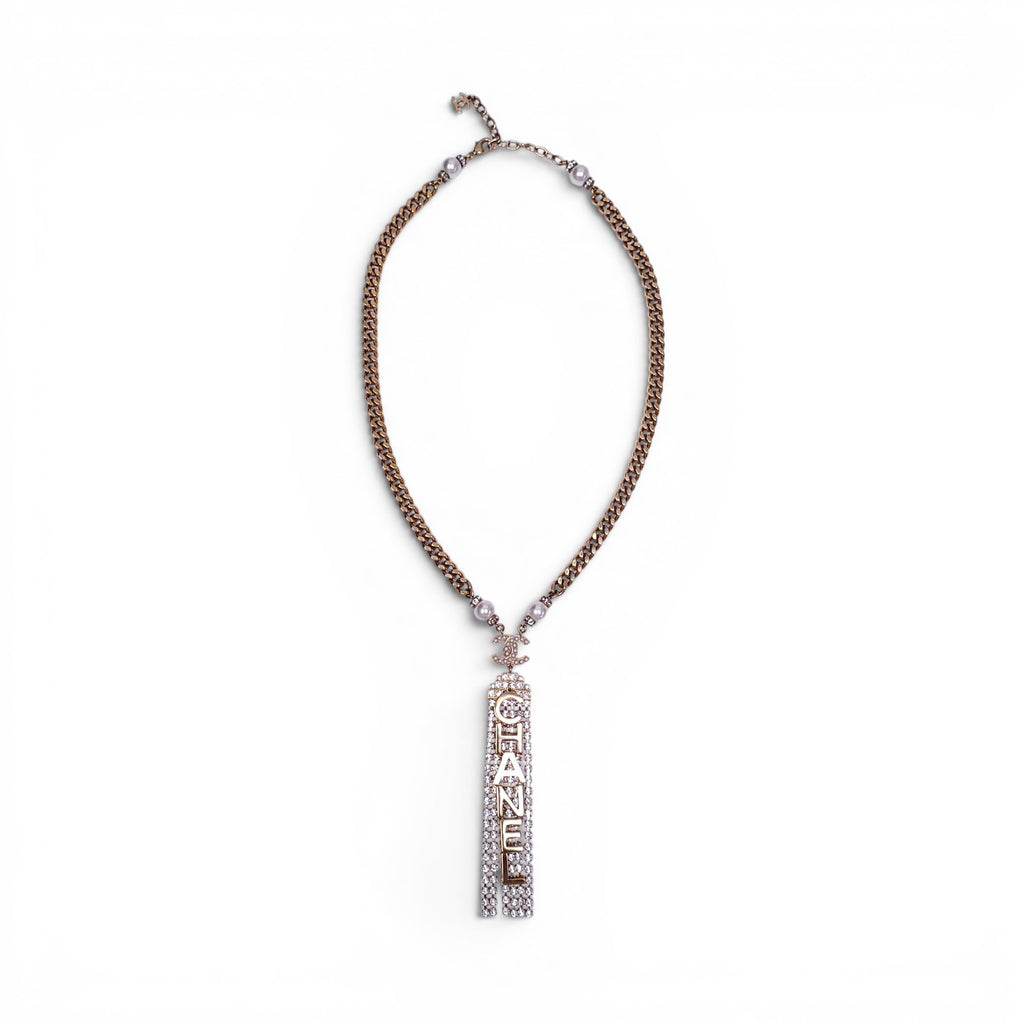 CHANEL GOLD CHAIN NECKLACE WITH DROP CRYSTALS AND LOGO