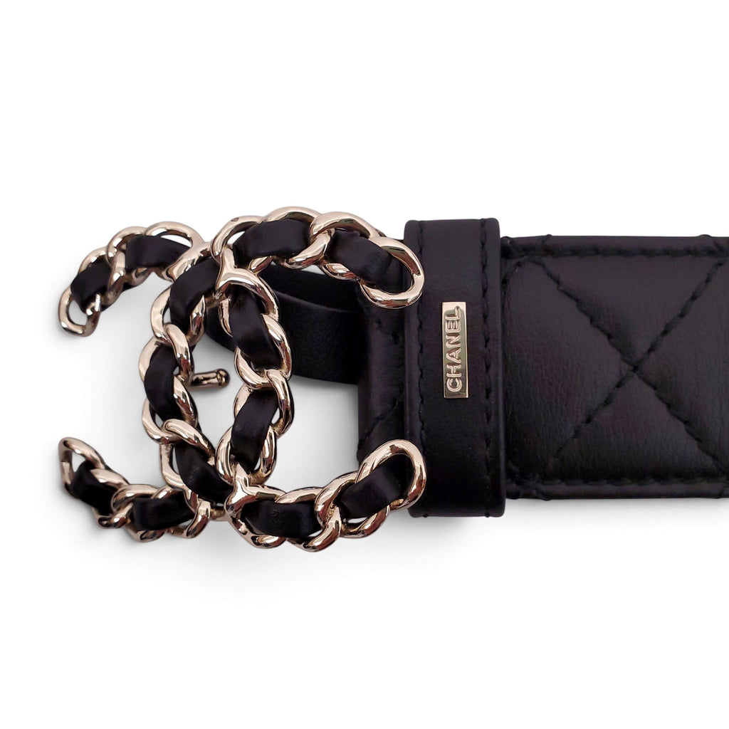 CHANEL LEATHER LOGO BELT - SIZE 105