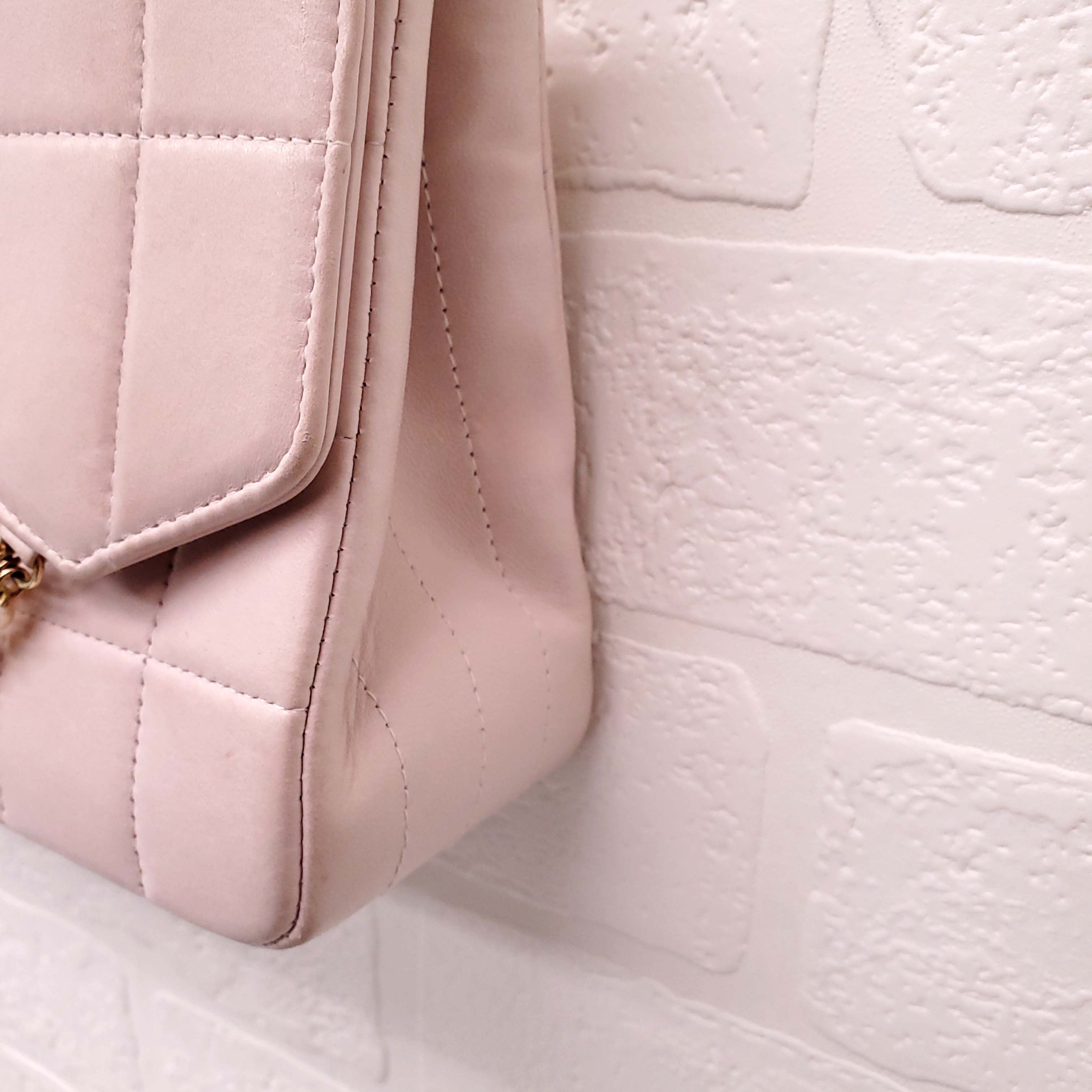 CHANEL PINK PEARL FLAP BAG