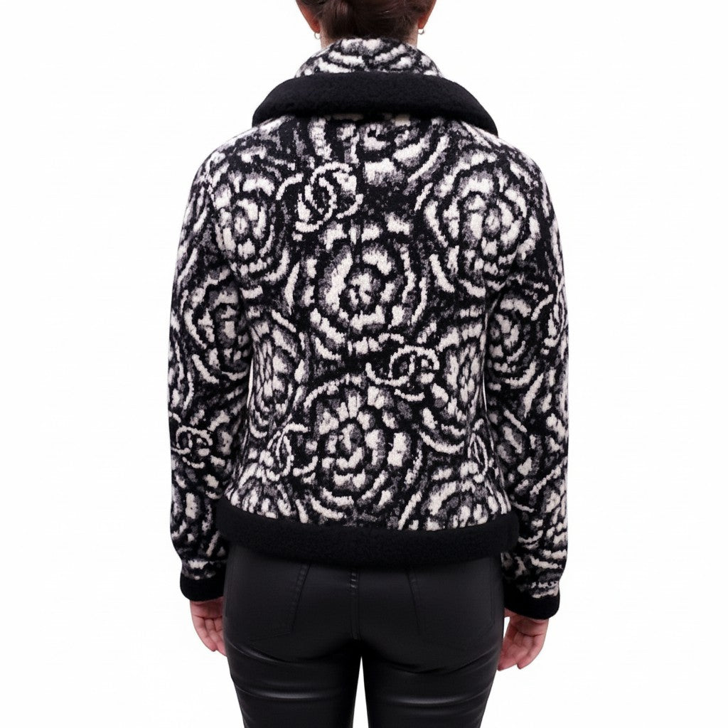 CHANEL RARE CAMILLA CC WOOL FLUFFY BOUCLE JACKET - SIZE 34