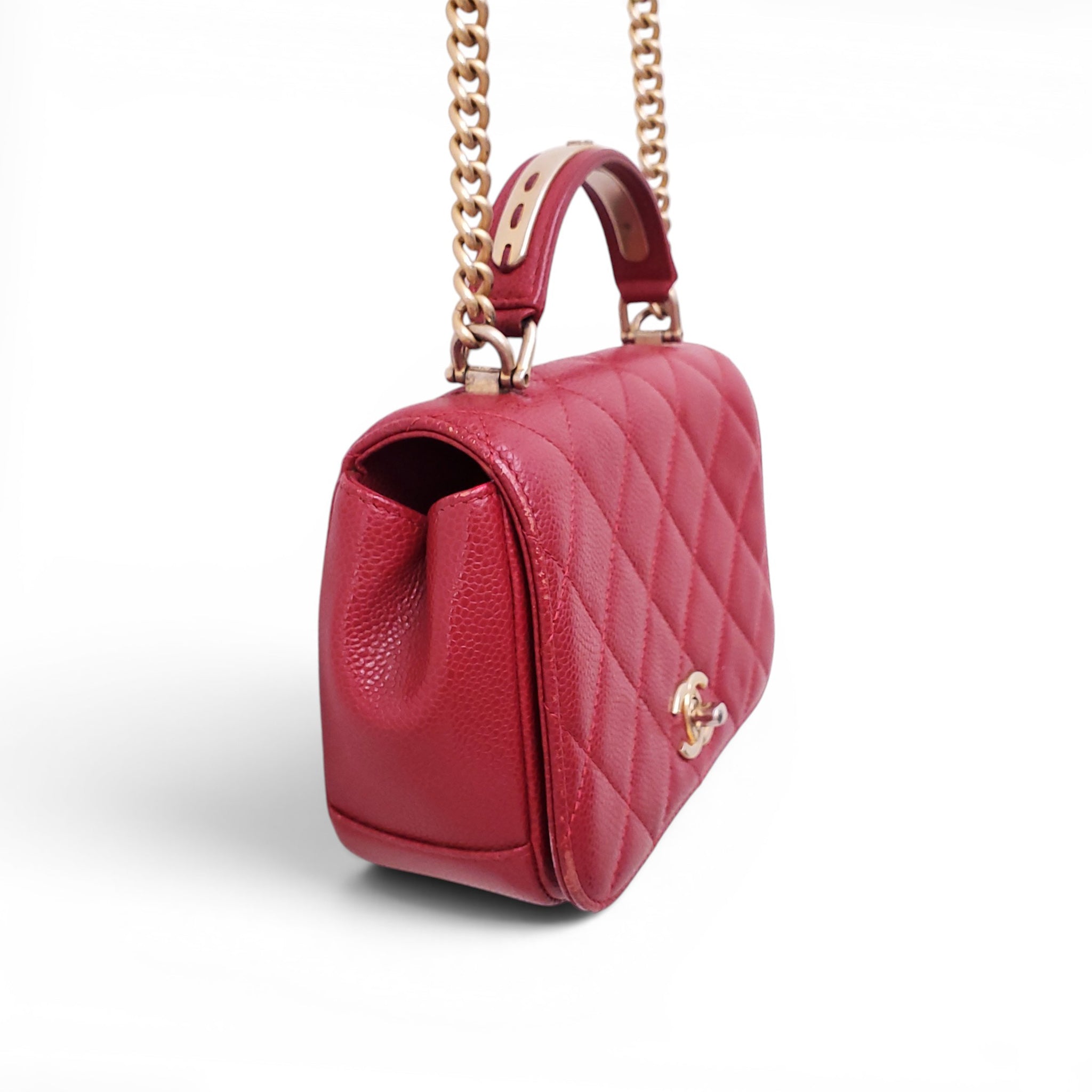 CHANEL RED QUILTED CARRY AROUND FLAP BAG