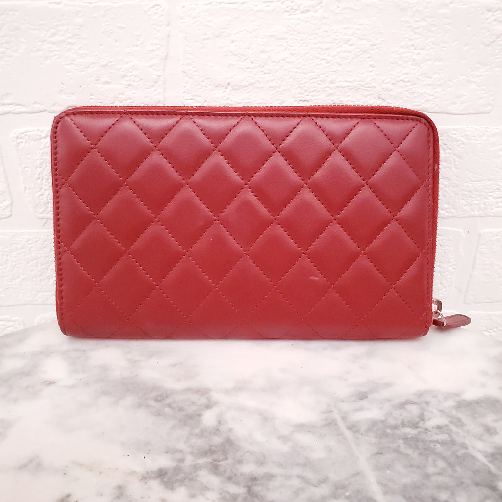 CHANEL RED QUILTED LEATHER ZIP WALLET