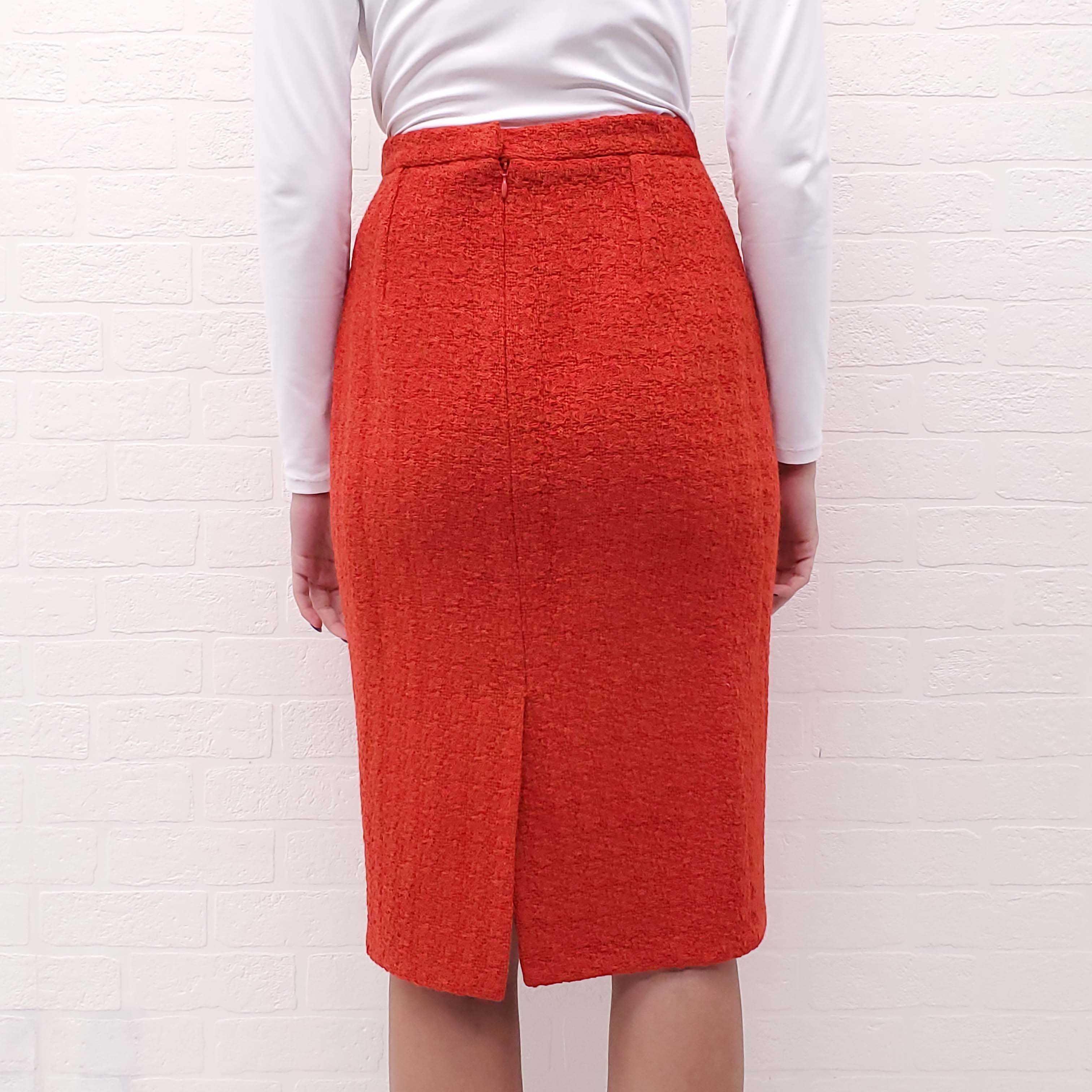 CHANEL RED TWEED SKIRT WITH LOGO - SIZE 36