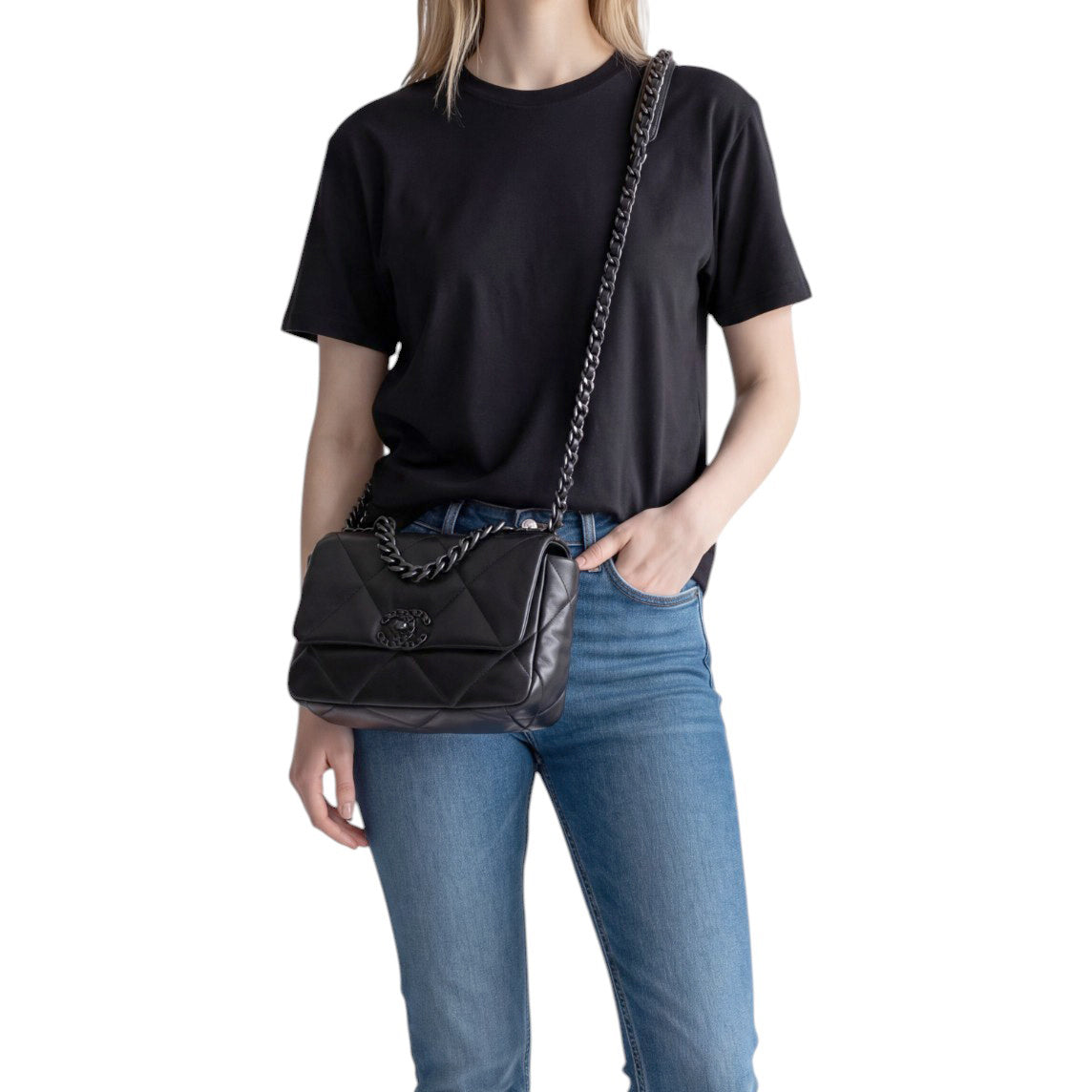 CHANEL SO BLACK 19 MEDIUM BAG