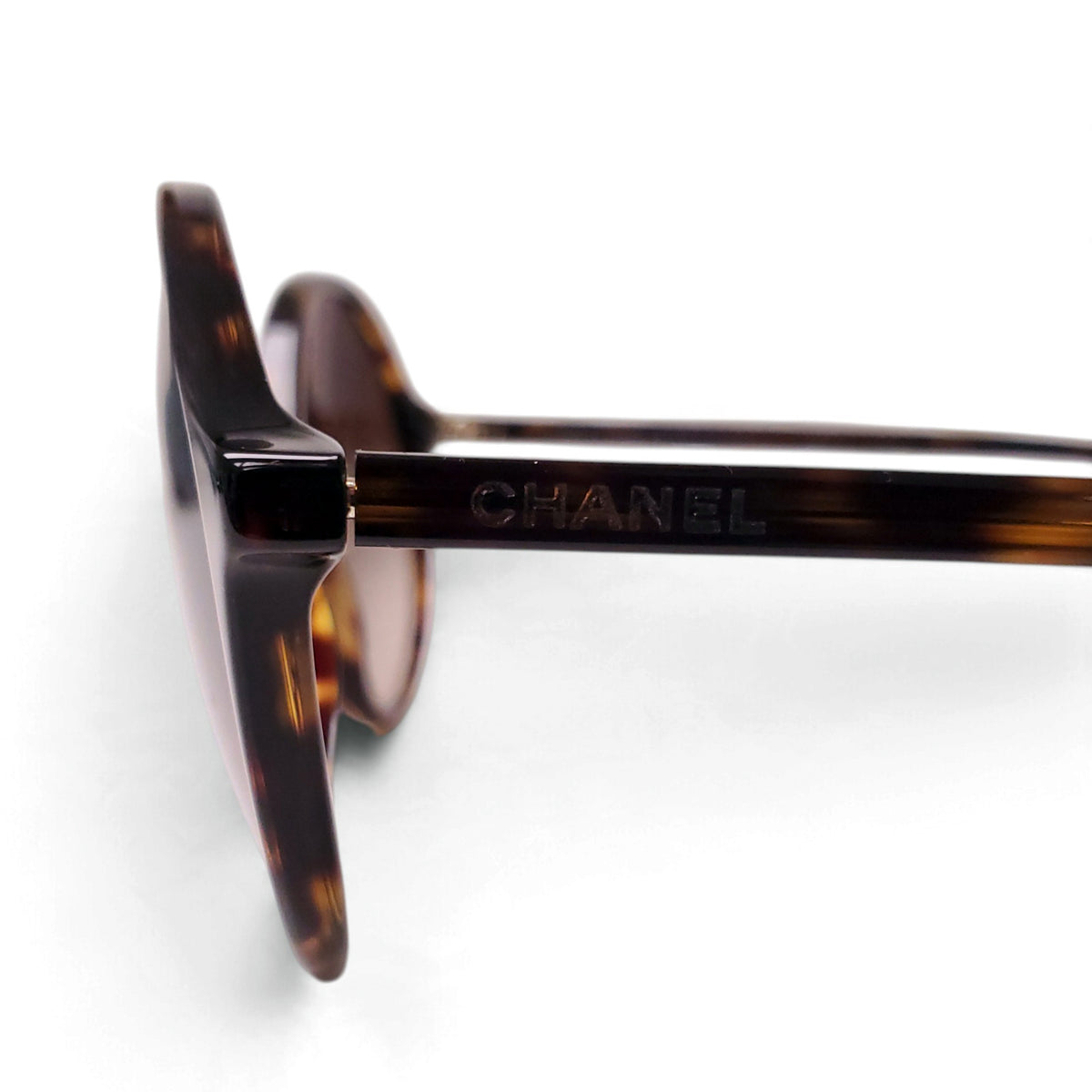 CHANEL TORTOISE SHELL SUNGLASSES WITH PEARL DETAIL