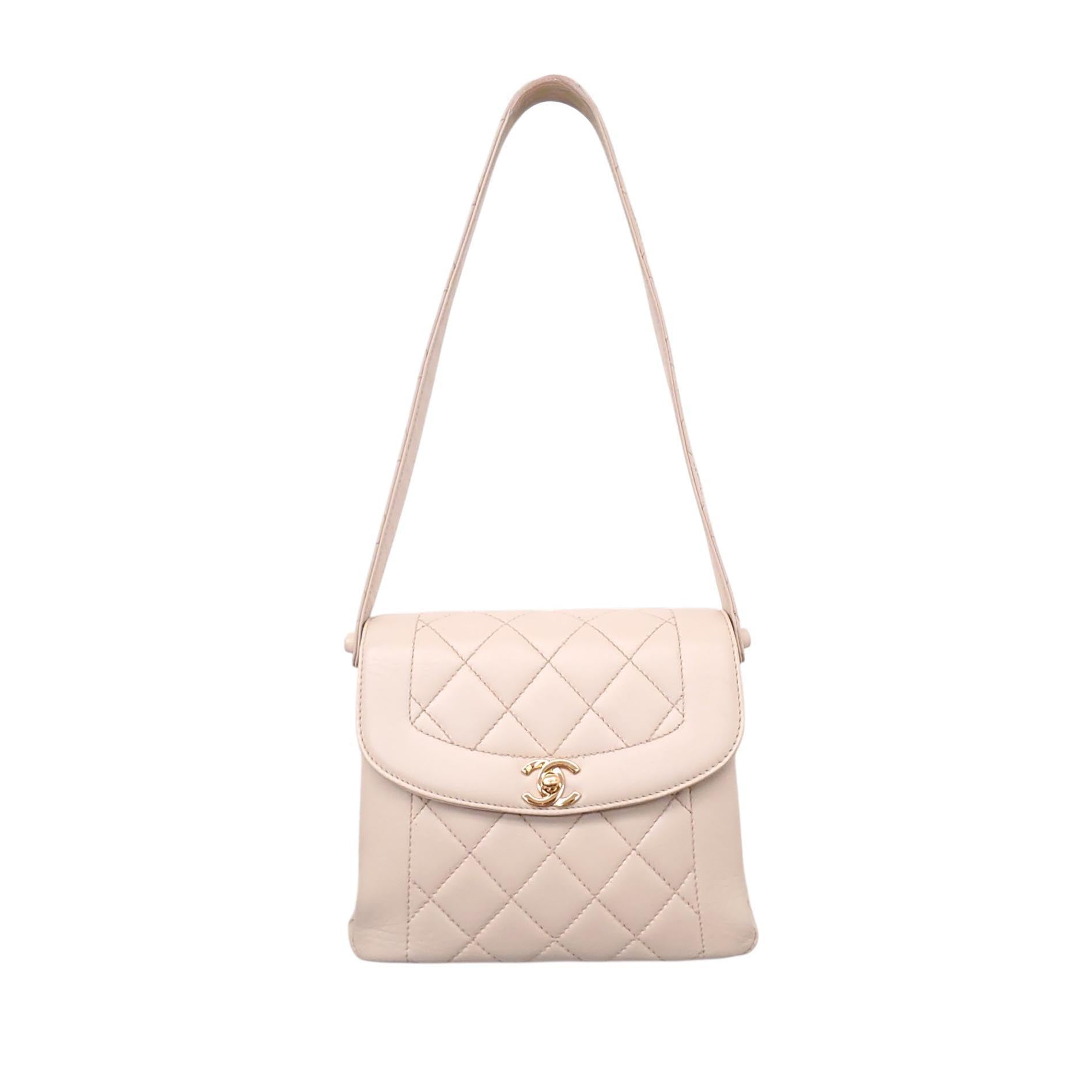 CHANEL VINTAGE BEIGE LEATHER SHOULDER BAG