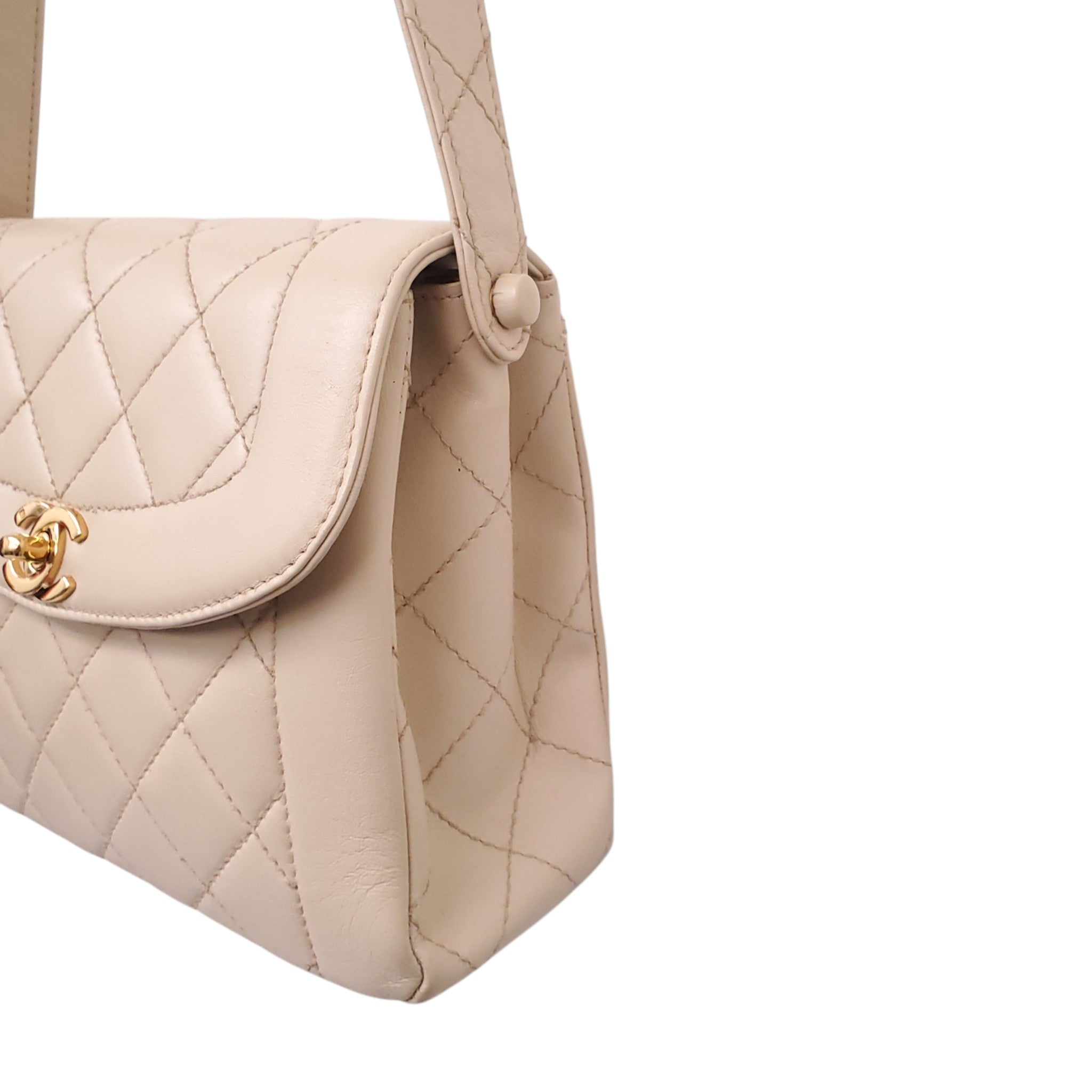 CHANEL VINTAGE BEIGE LEATHER SHOULDER BAG