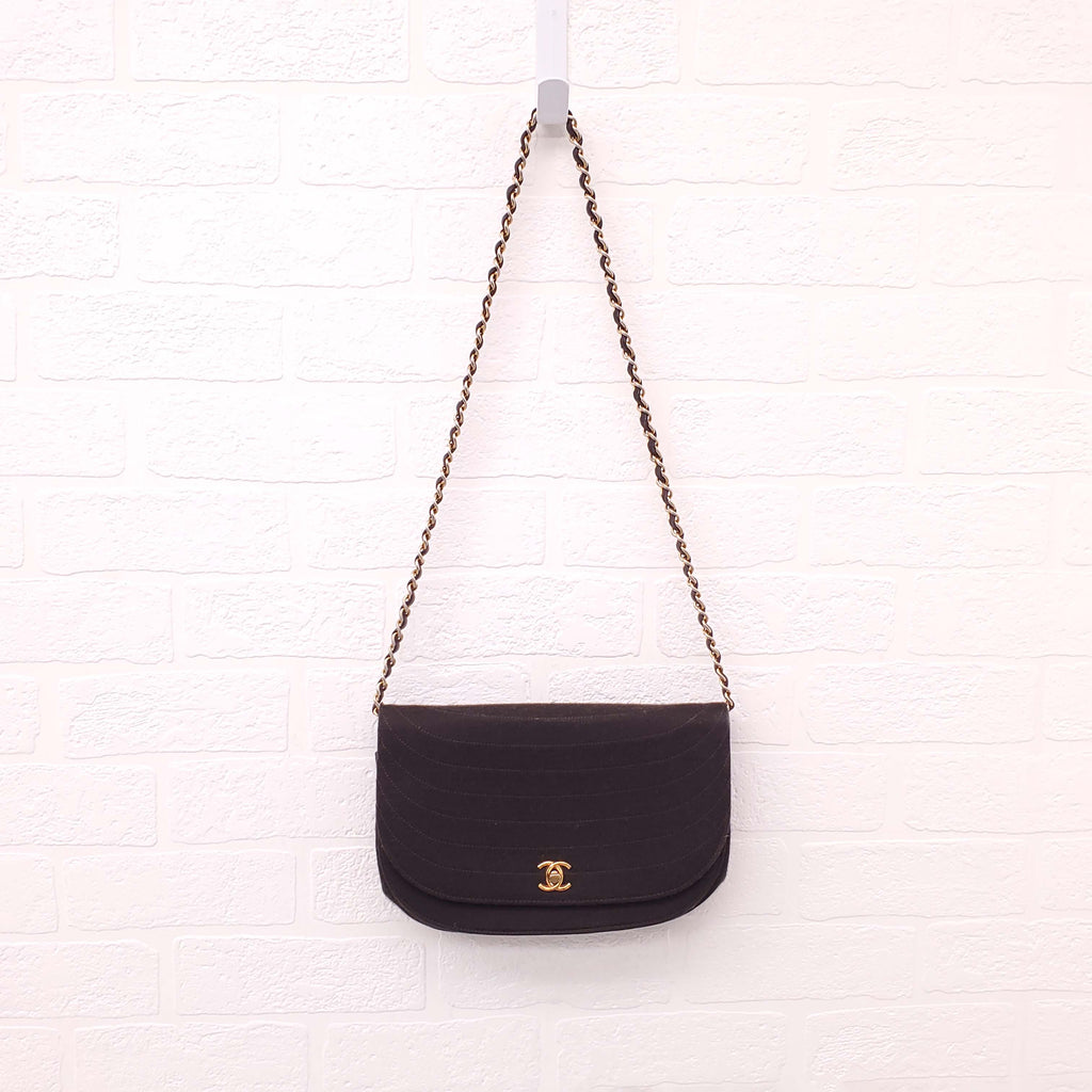CHANEL VINTAGE BLACK FABRIC HALF MOON BAG