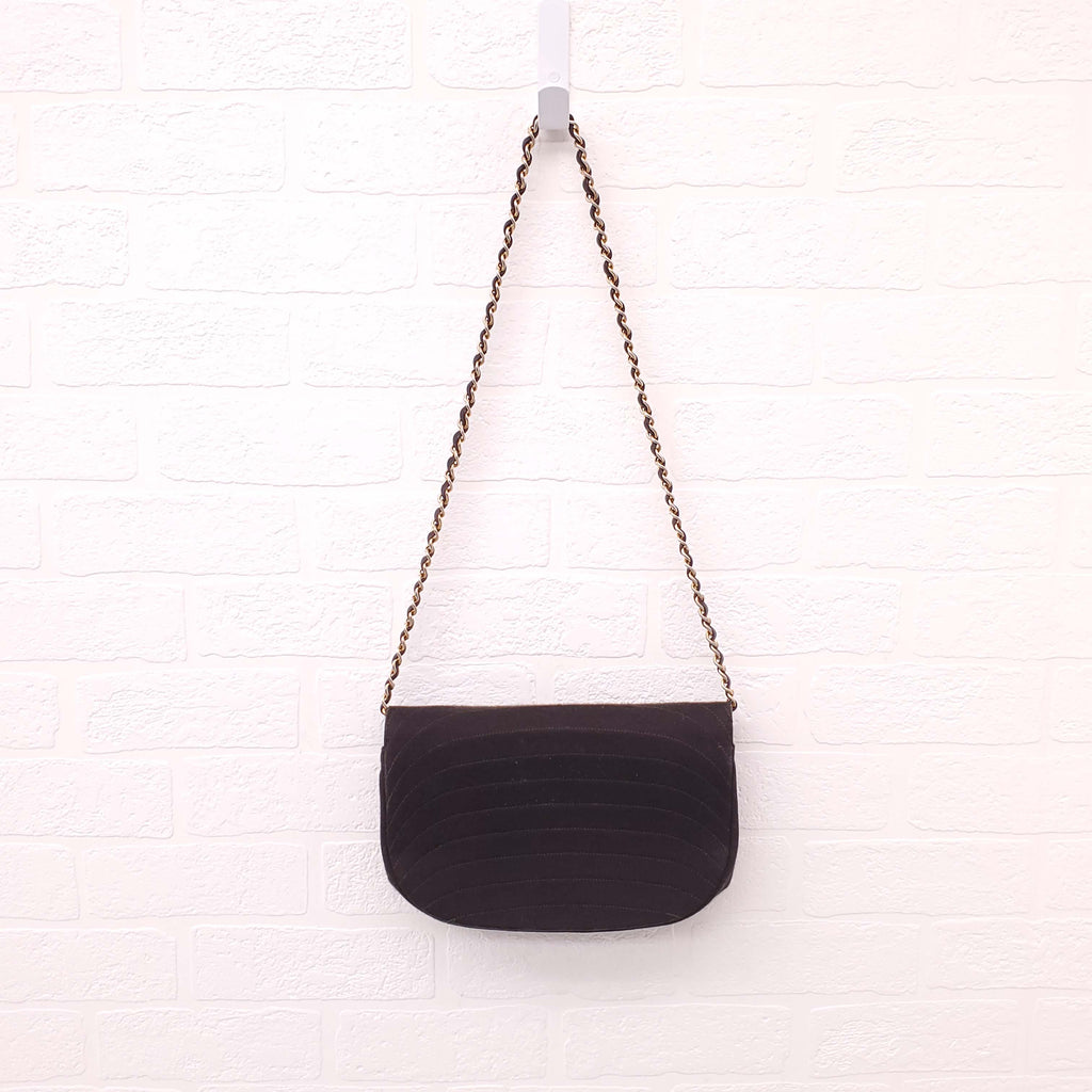 CHANEL VINTAGE BLACK FABRIC HALF MOON BAG