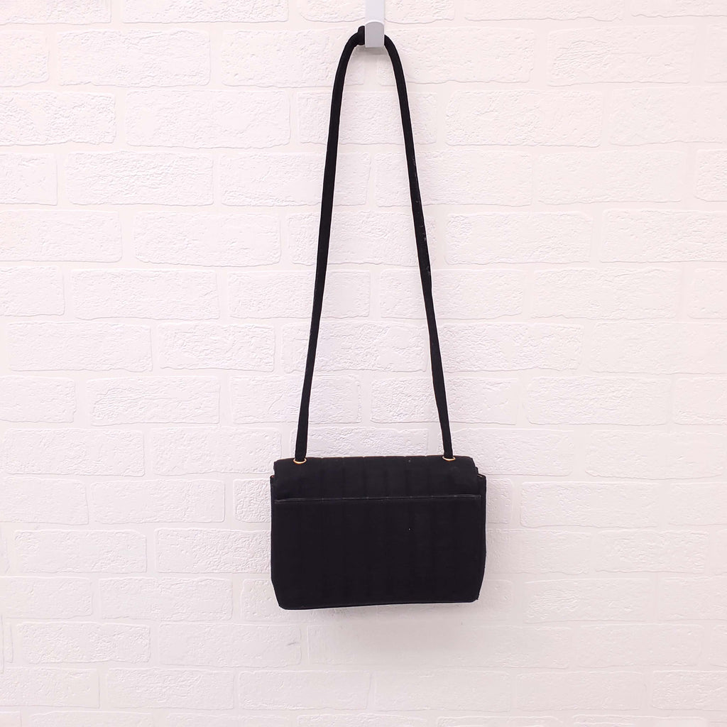 CHANEL VINTAGE BLACK FABRIC 'VERTICAL FLAP' BAG