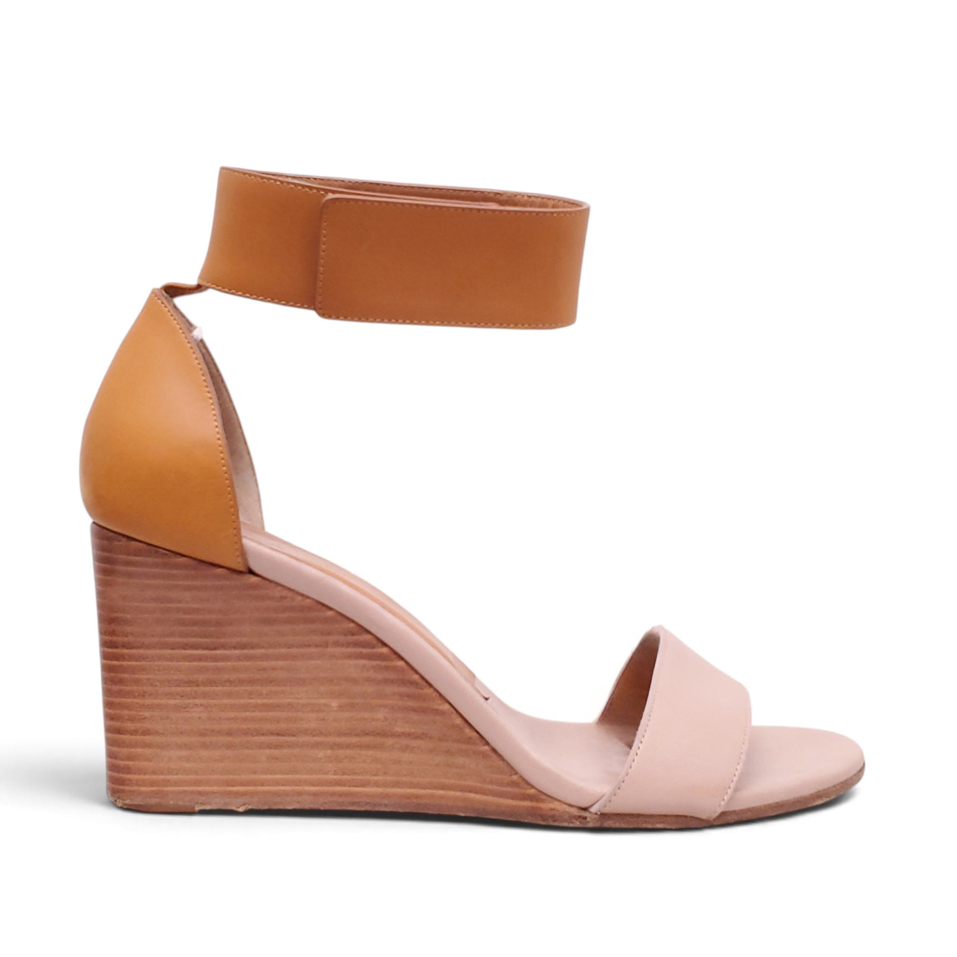 CHLOÉ TWO-TONE LEATHER WEDGES - SIZE 38.5