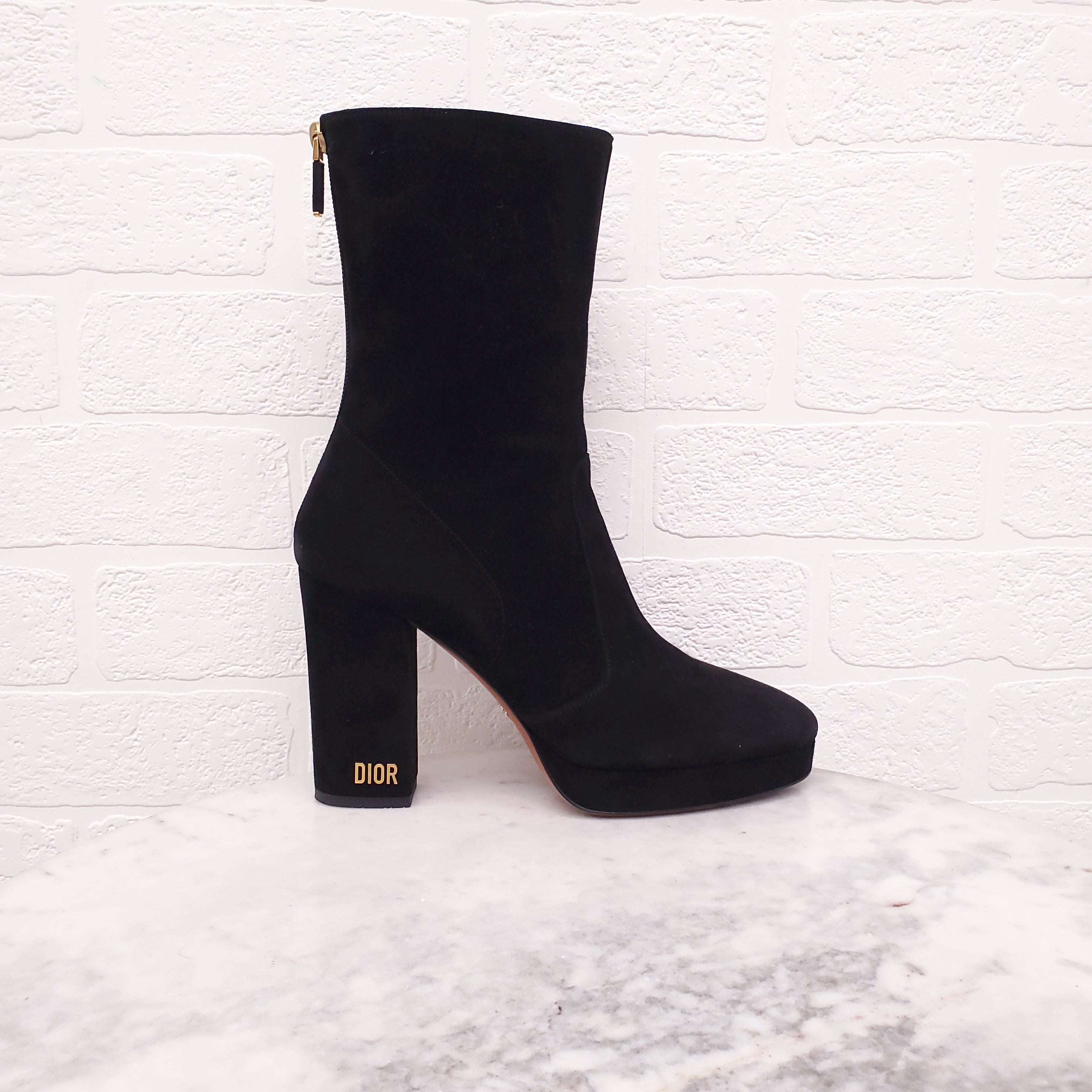 CHRISTIAN DIOR BLACK SUEDE BOOTS WITH GOLD LOGO DETAIL - SIZE 37