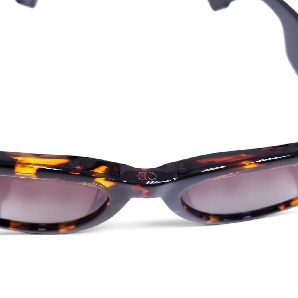 CHRISTIAN DIOR CAT EYE SUNGLASSES