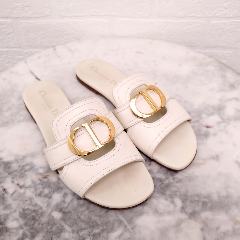 CHRISTIAN DIOR CREAM CD LEATHER SLIDES - SIZE 35
