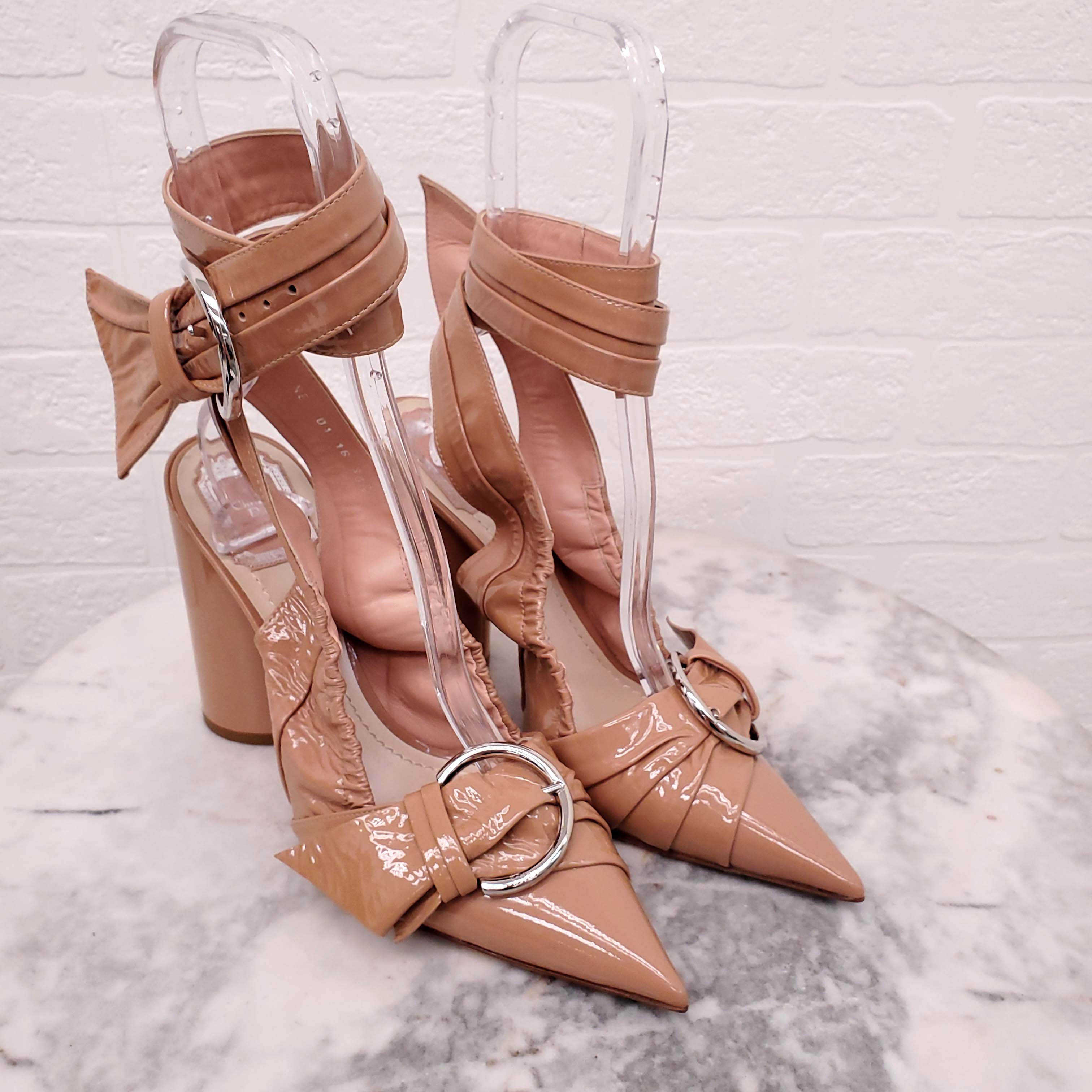 CHRISTIAN DIOR PATENT NUDE HEELS  WITH WRAP DETAIL - SIZE 38.5