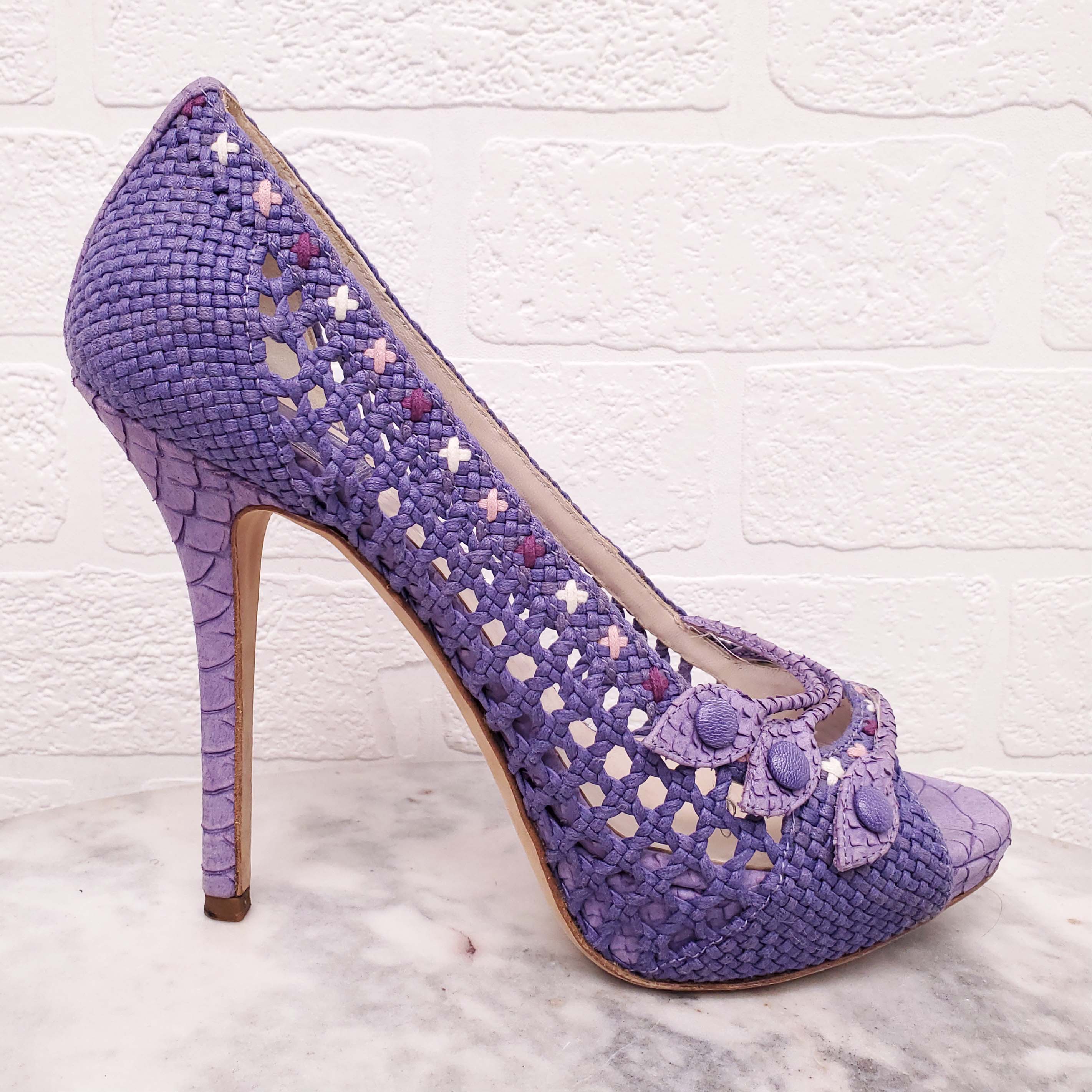 CHRISTIAN DIOR PURPLE WOVEN AND SNAKESKIN HEELS - SIZE 38