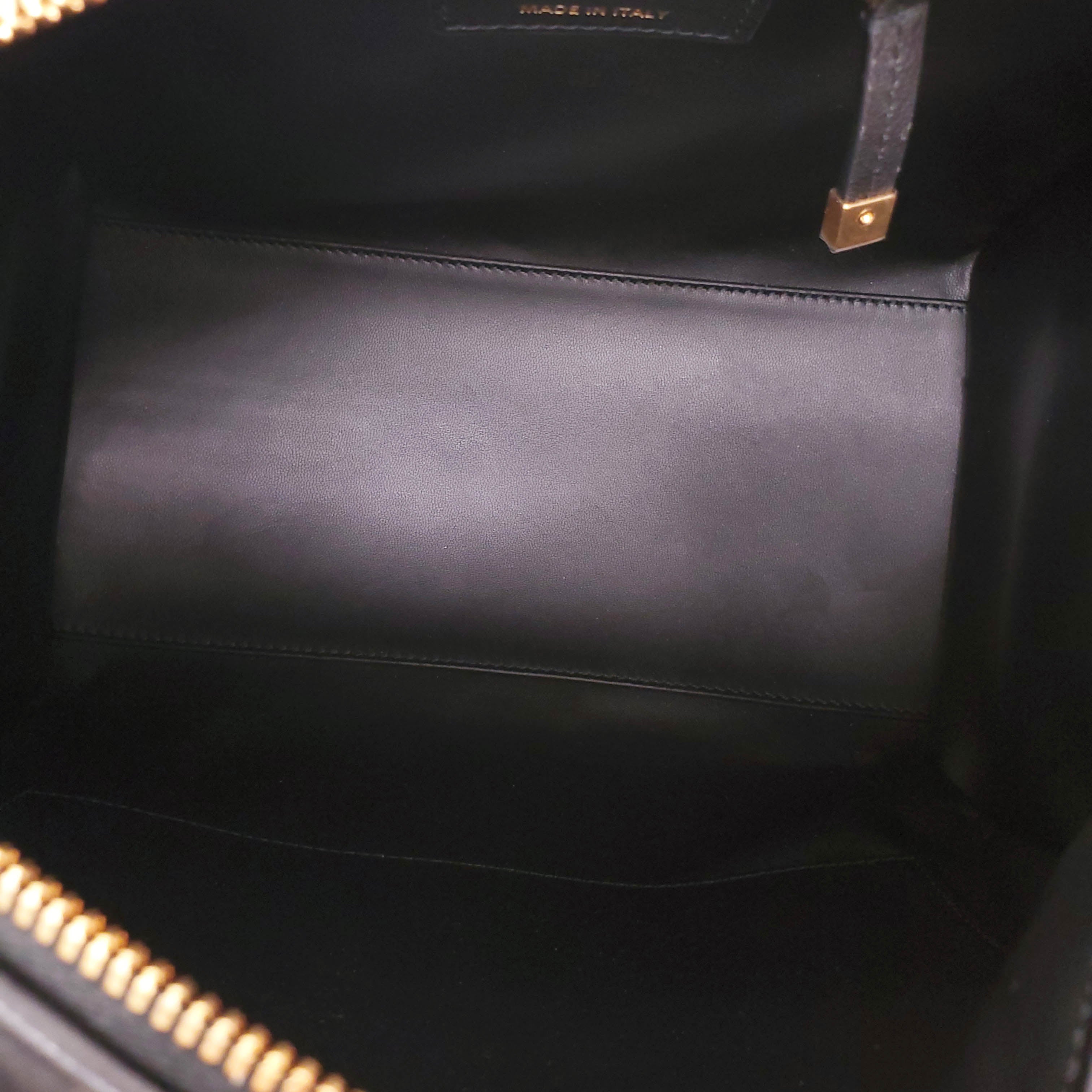 DIOR BLACK MACROCANNAGE CALFSKIN GROOVE 25 BAG