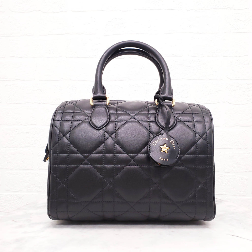 DIOR BLACK MACROCANNAGE CALFSKIN GROOVE 25 BAG