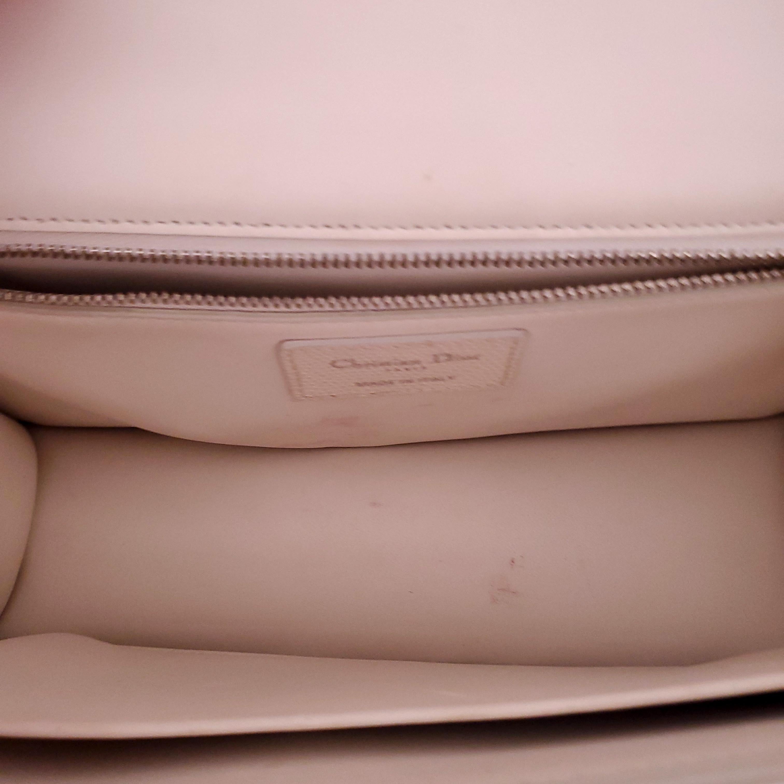 DIOR WHITE SHOULDER BAG WITH SILVER LOGO