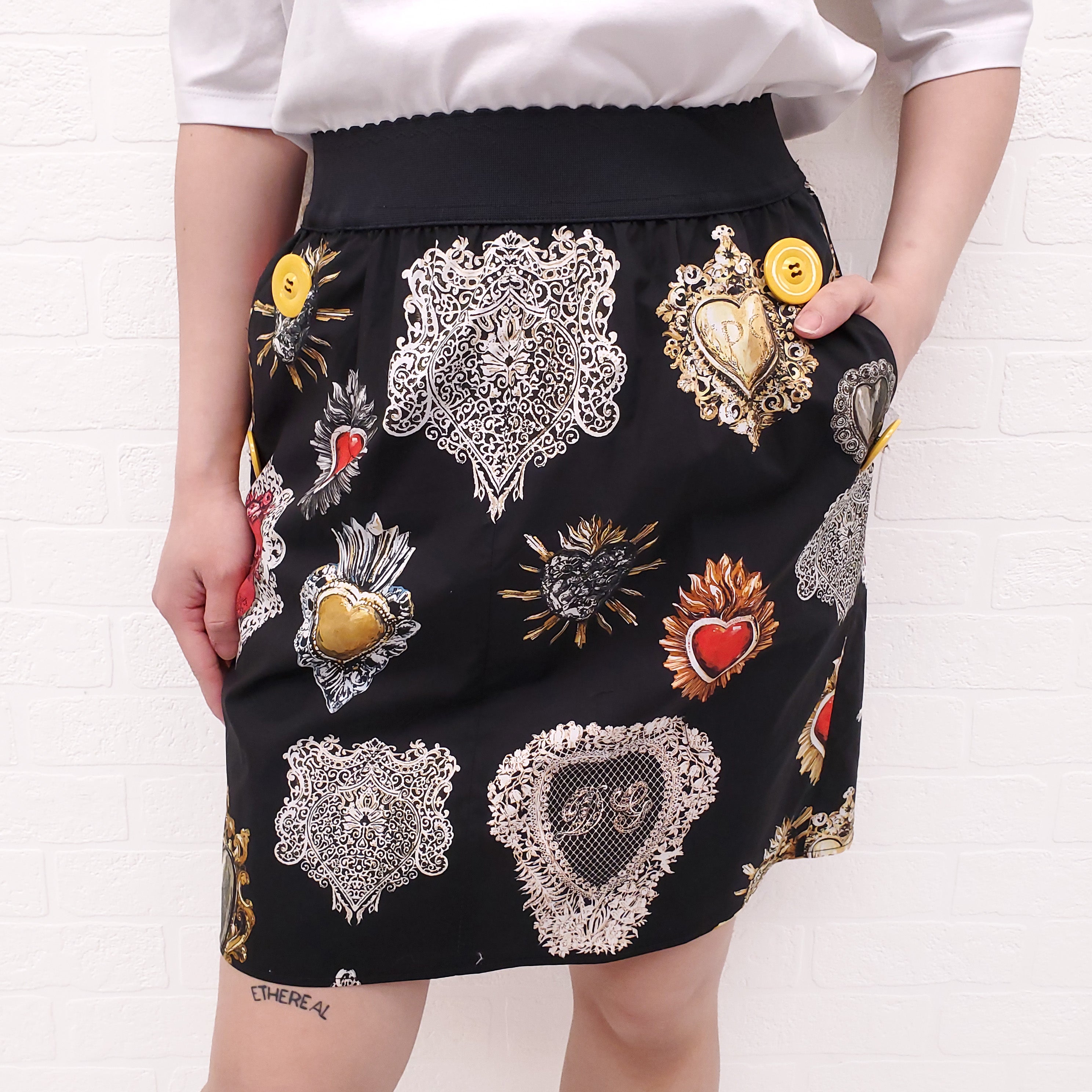 DOLCE & GABBANA BLACK LOGO HEART SKIRT - SIZE 40