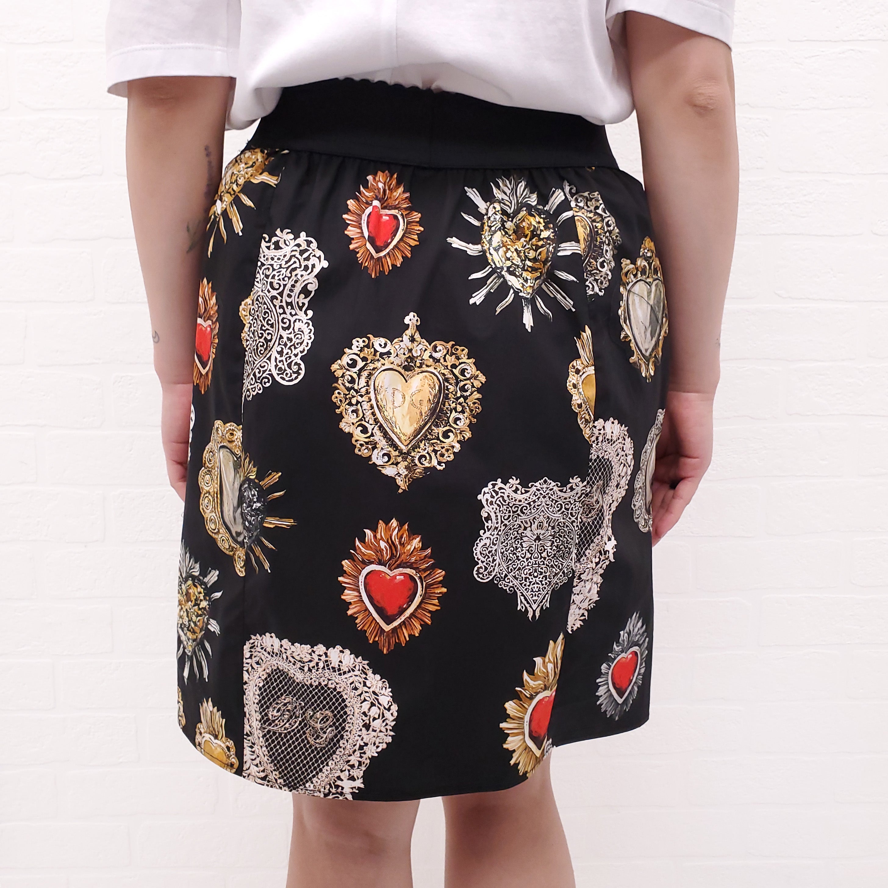 DOLCE & GABBANA BLACK LOGO HEART SKIRT - SIZE 40