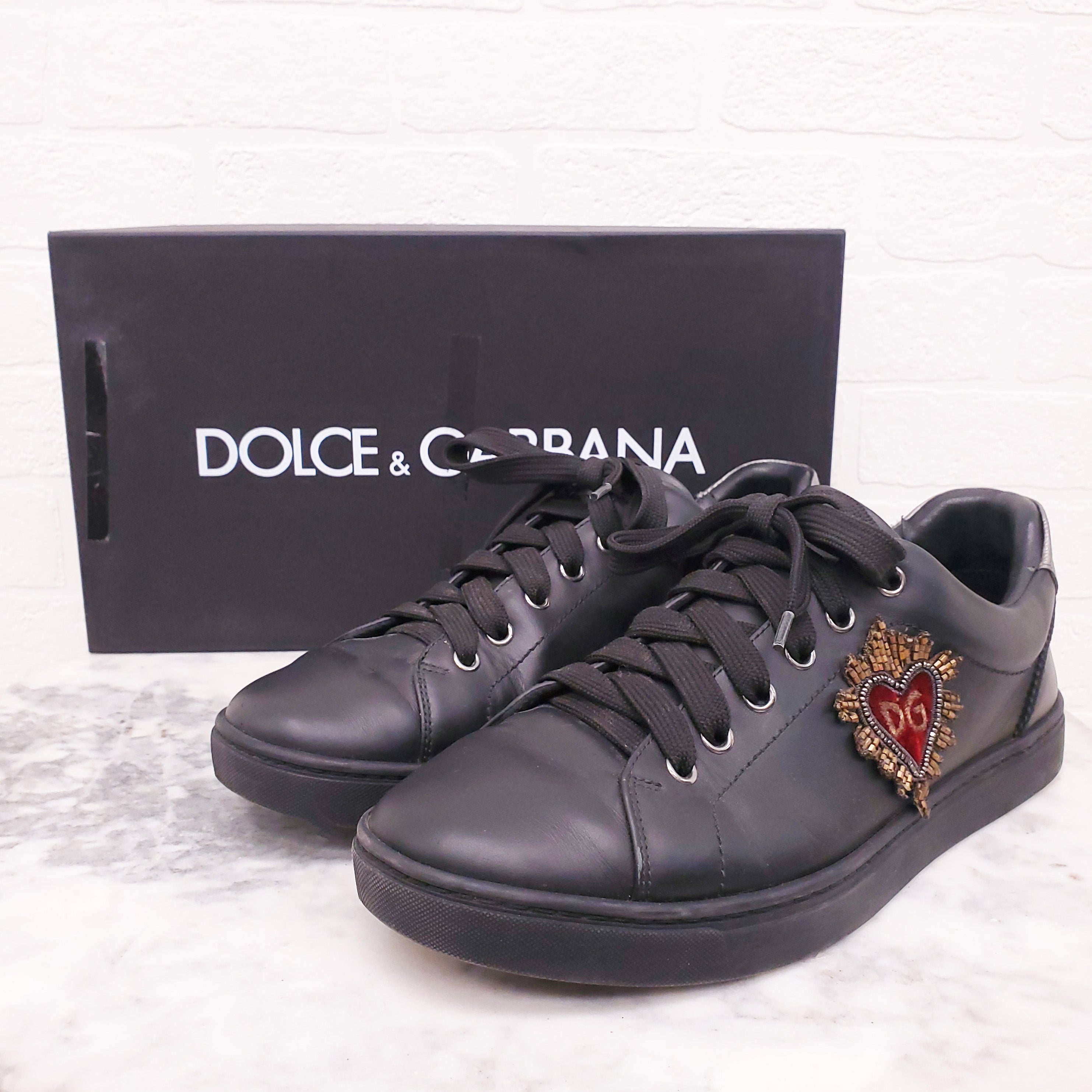 DOLCE & GABBANA BLACK SNEAKERS WITH HEART LOGO - SIZE 40