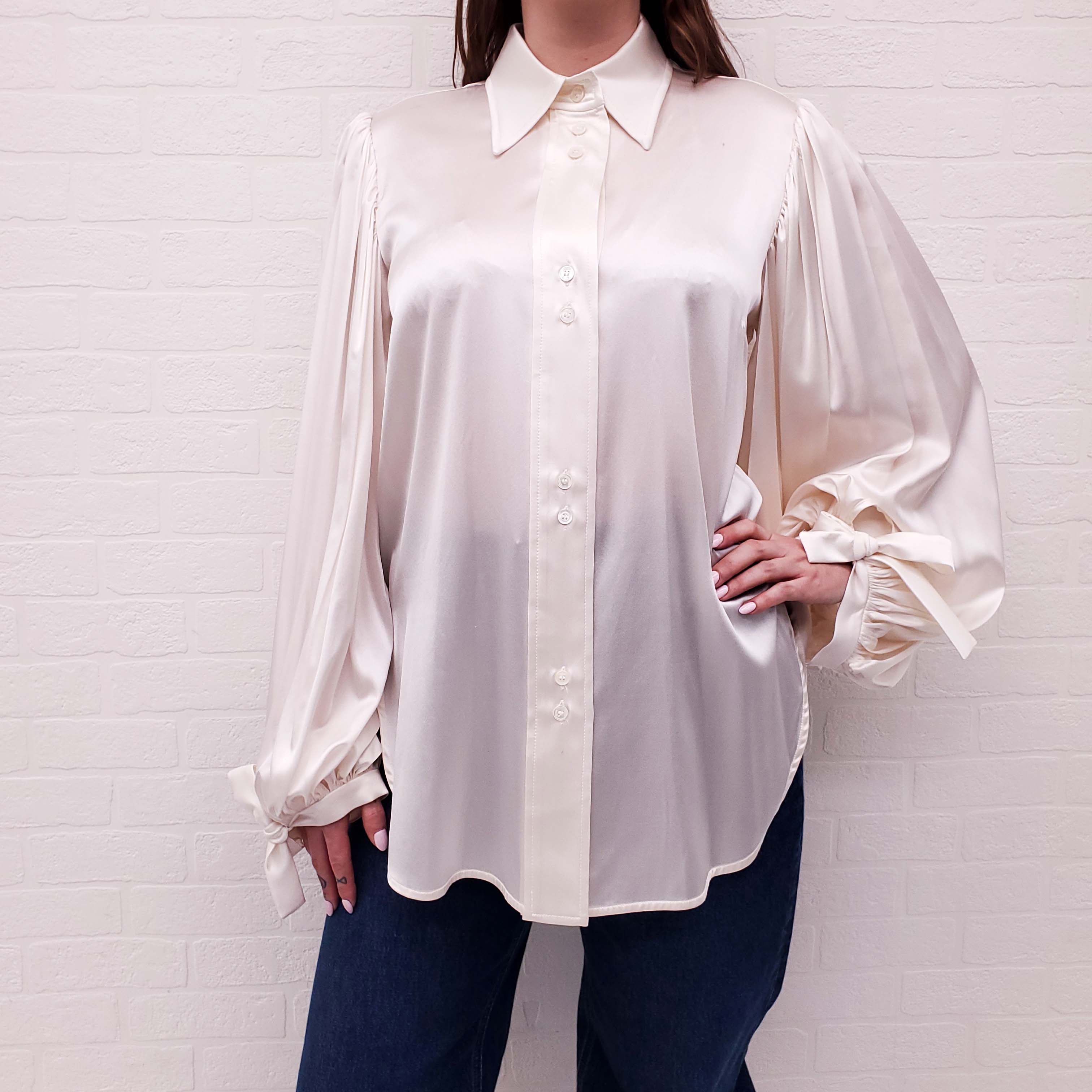 ELLERY CREAM SILK BLOUSE WITH BELL SLEEVE - SIZE 8