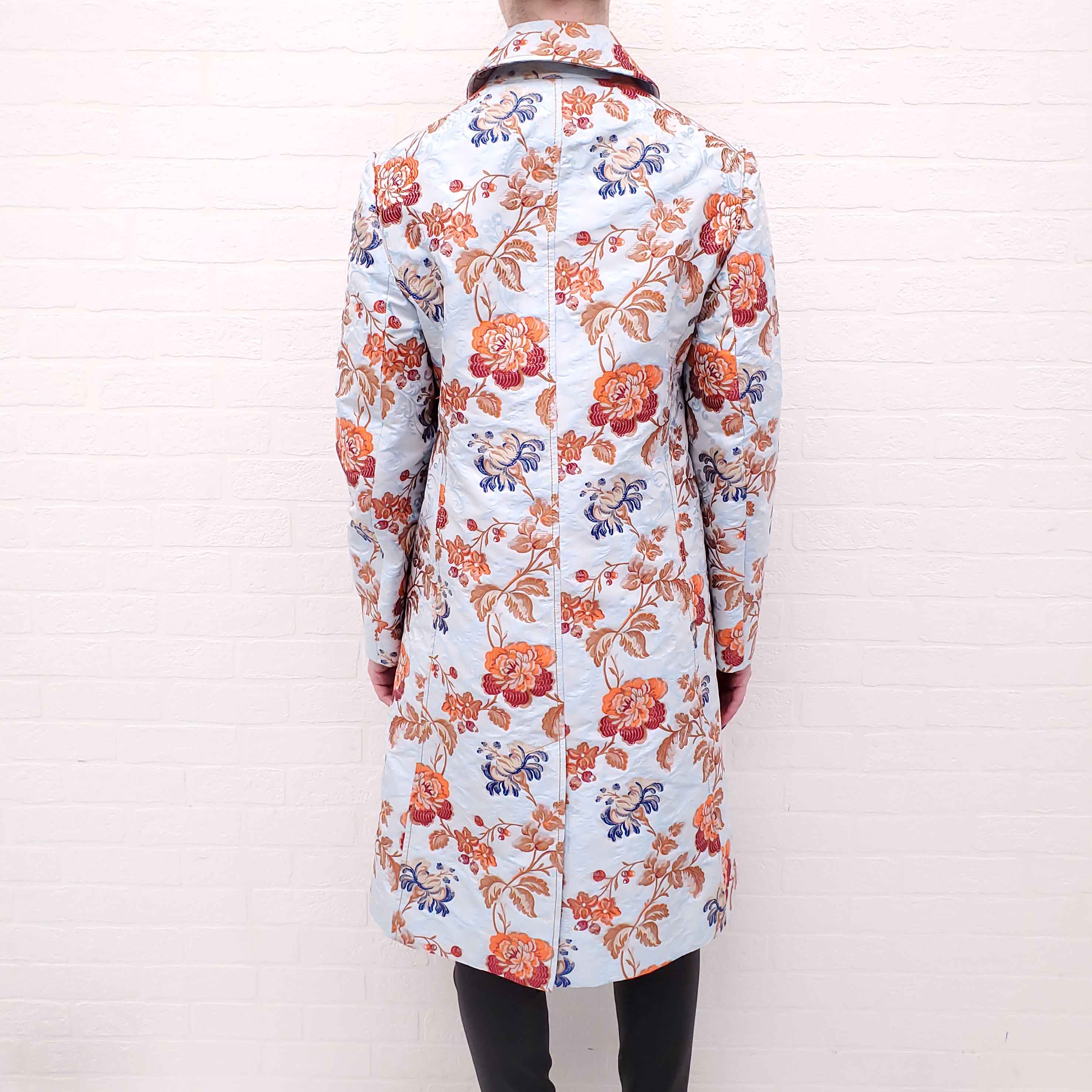 ETRO BABY BLUE AND ORANGE PATTERNED JACQUARD COAT - SIZE 46