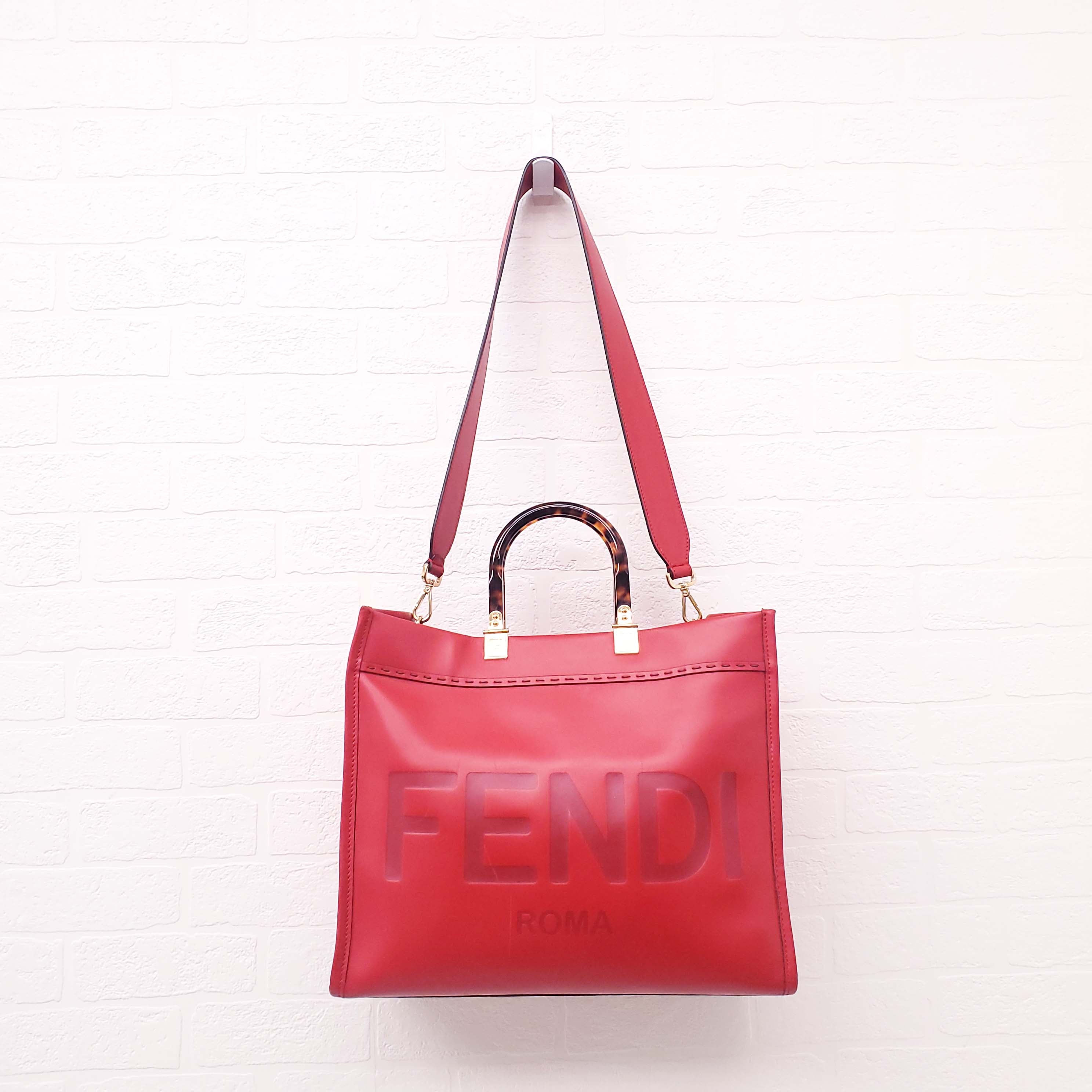 FENDI RED LEATHER 'LARGE SUNSHINE SHOPPER' LOGO TOTE