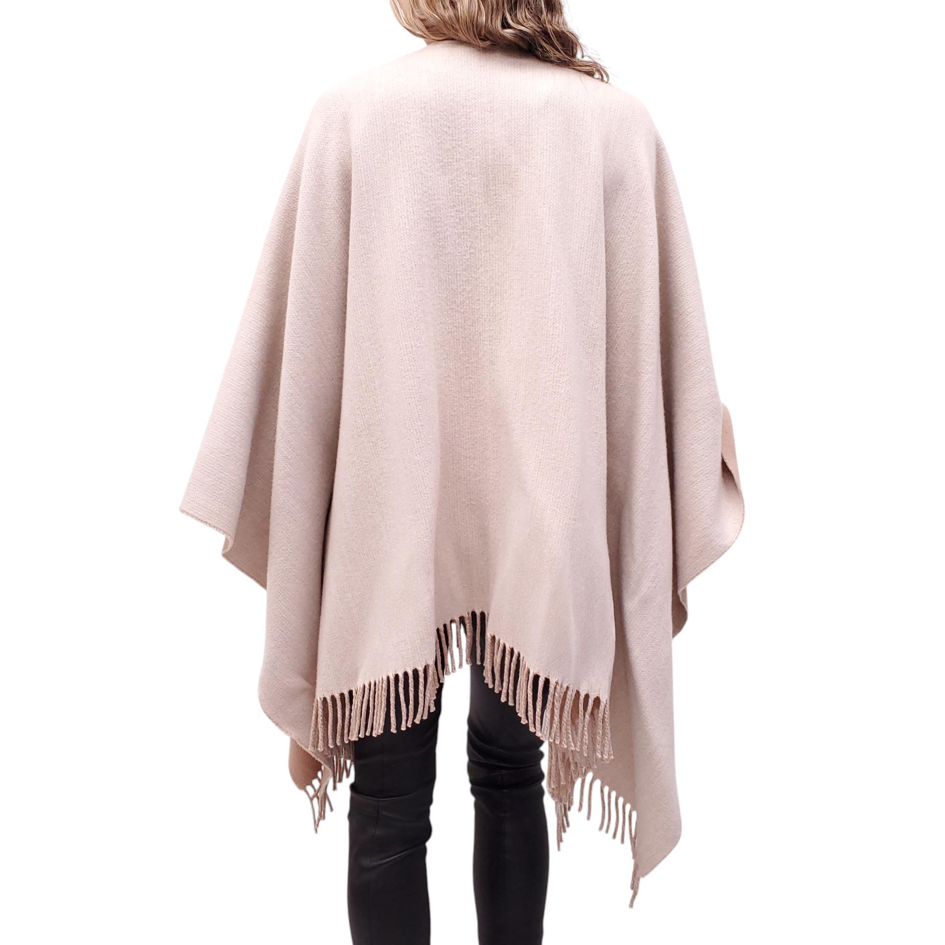 FENDI SHAWL WITH LOGO LAM. FUR POCKETS  - ONE SIZE