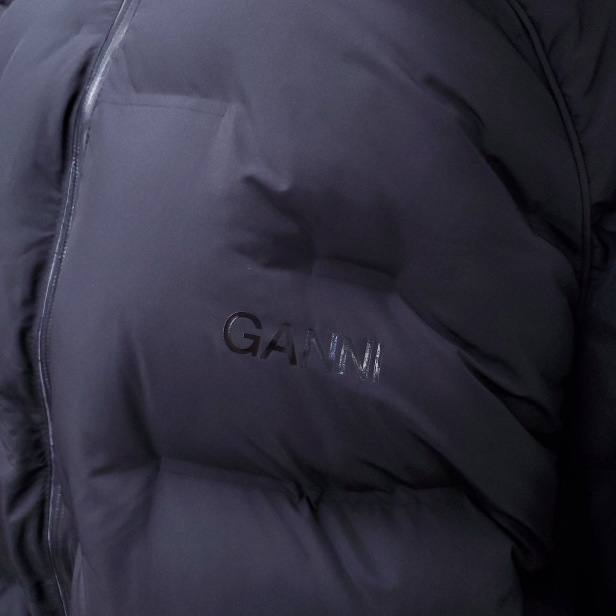 GANNI BLACK PUFFER JACKET WITH LOGO - SIZE 52