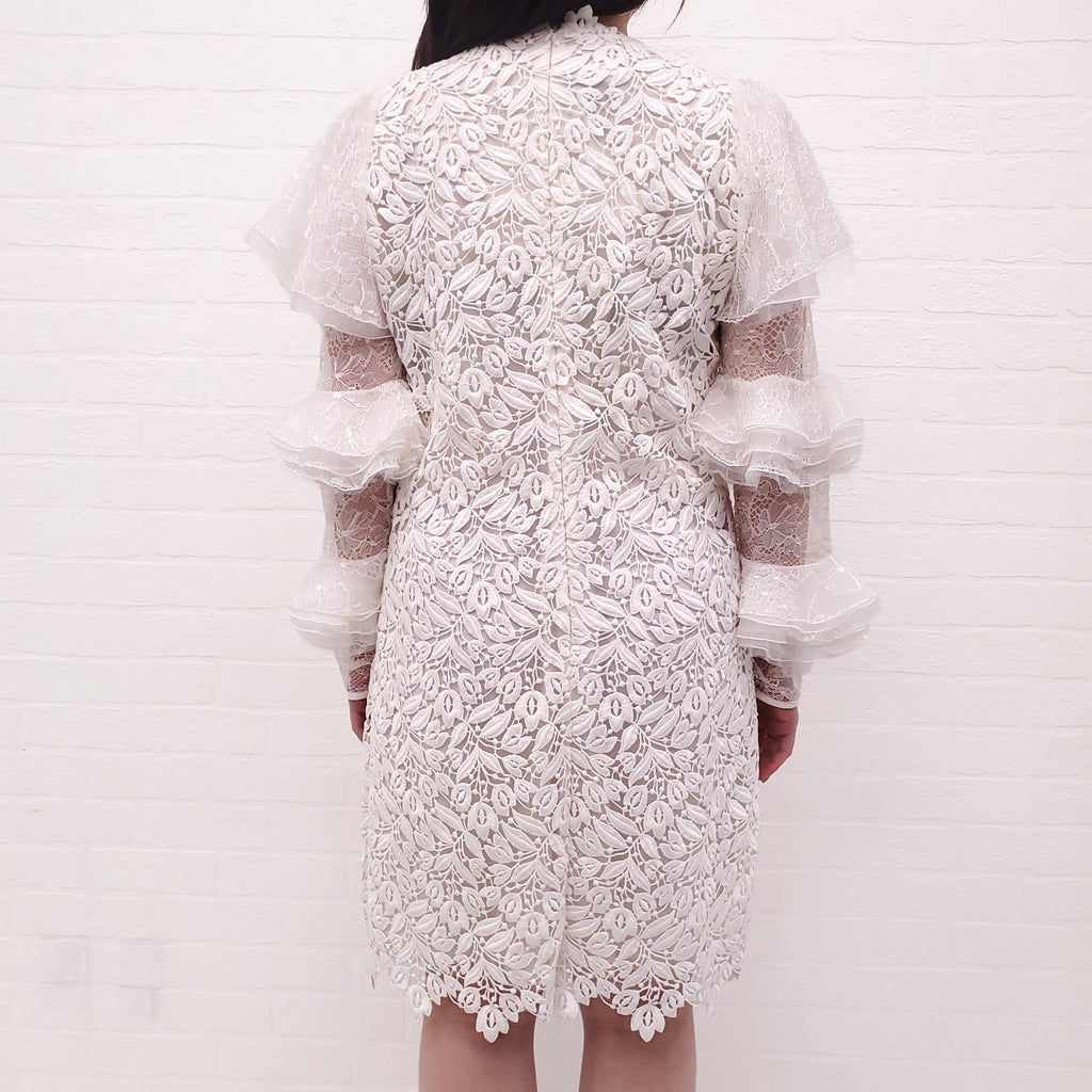 GIAMBATTISTA VALLI WHITE LONG SLEEVE LACE DRESS WITH RUFFLE DETAIL - SIZE 46