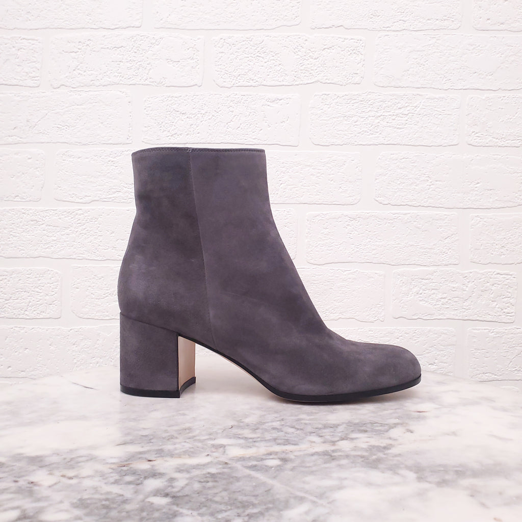 GIANVITO ROSSI GREY SUEDE BOOTIES - SIZE 39