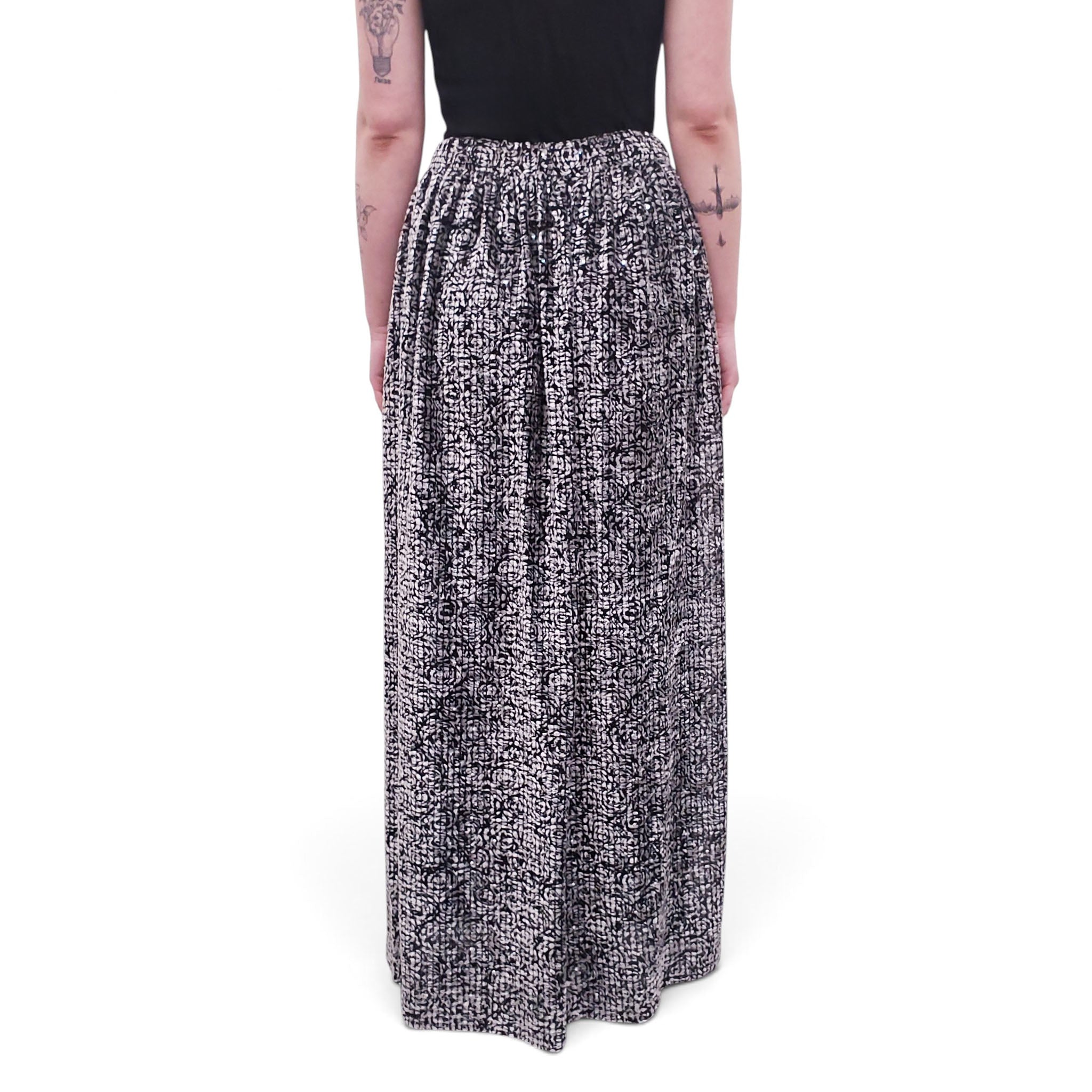 GIORGIO ARMANI BLACK BLACK AND WHITE LONG SKIRT - SIZE 12
