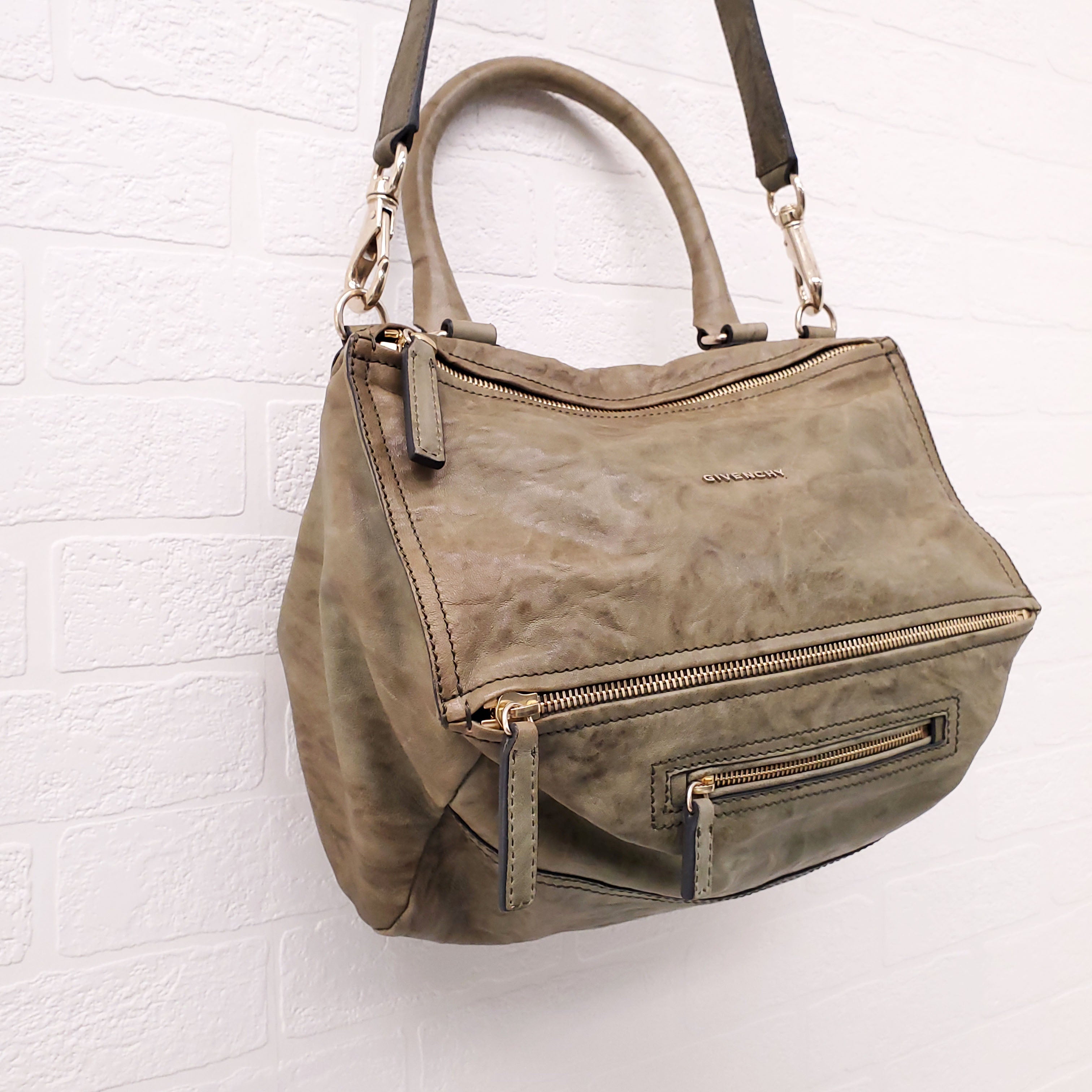 GIVENCHY GREEN LEATHER MEDIUM PANDORA BAG